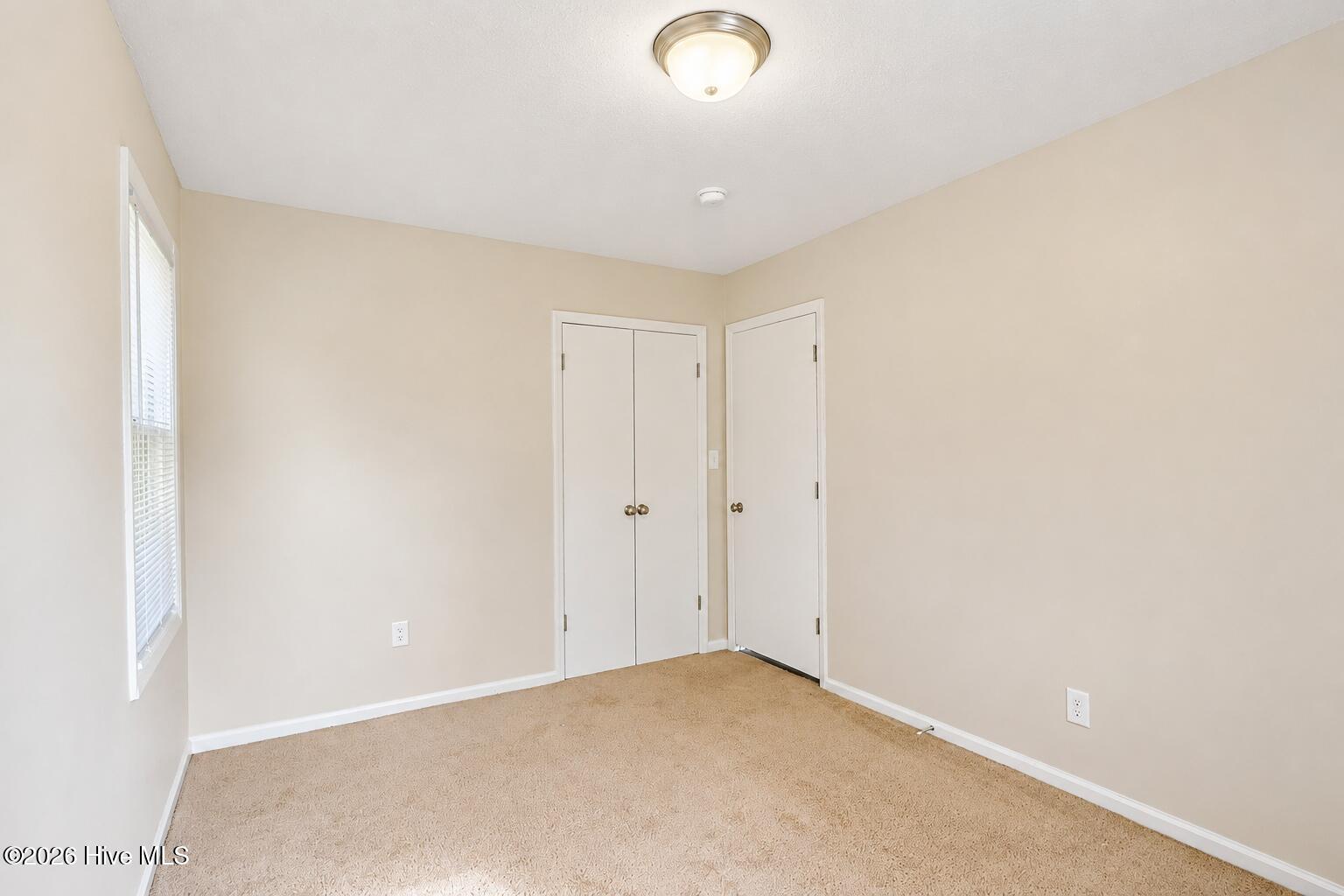 2803 Shade Tree Drive Property Photo 9