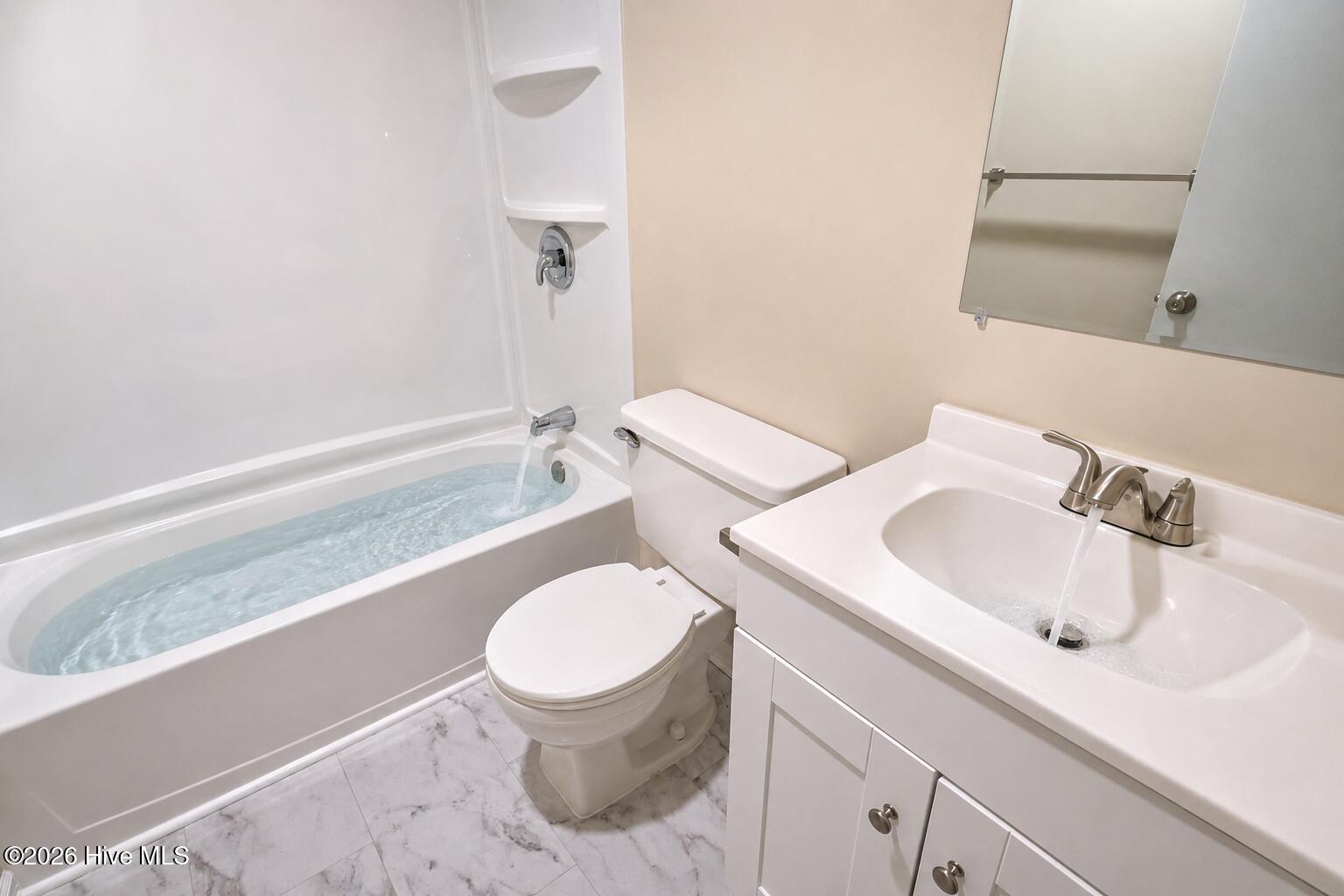 2803 Shade Tree Drive Property Photo 18