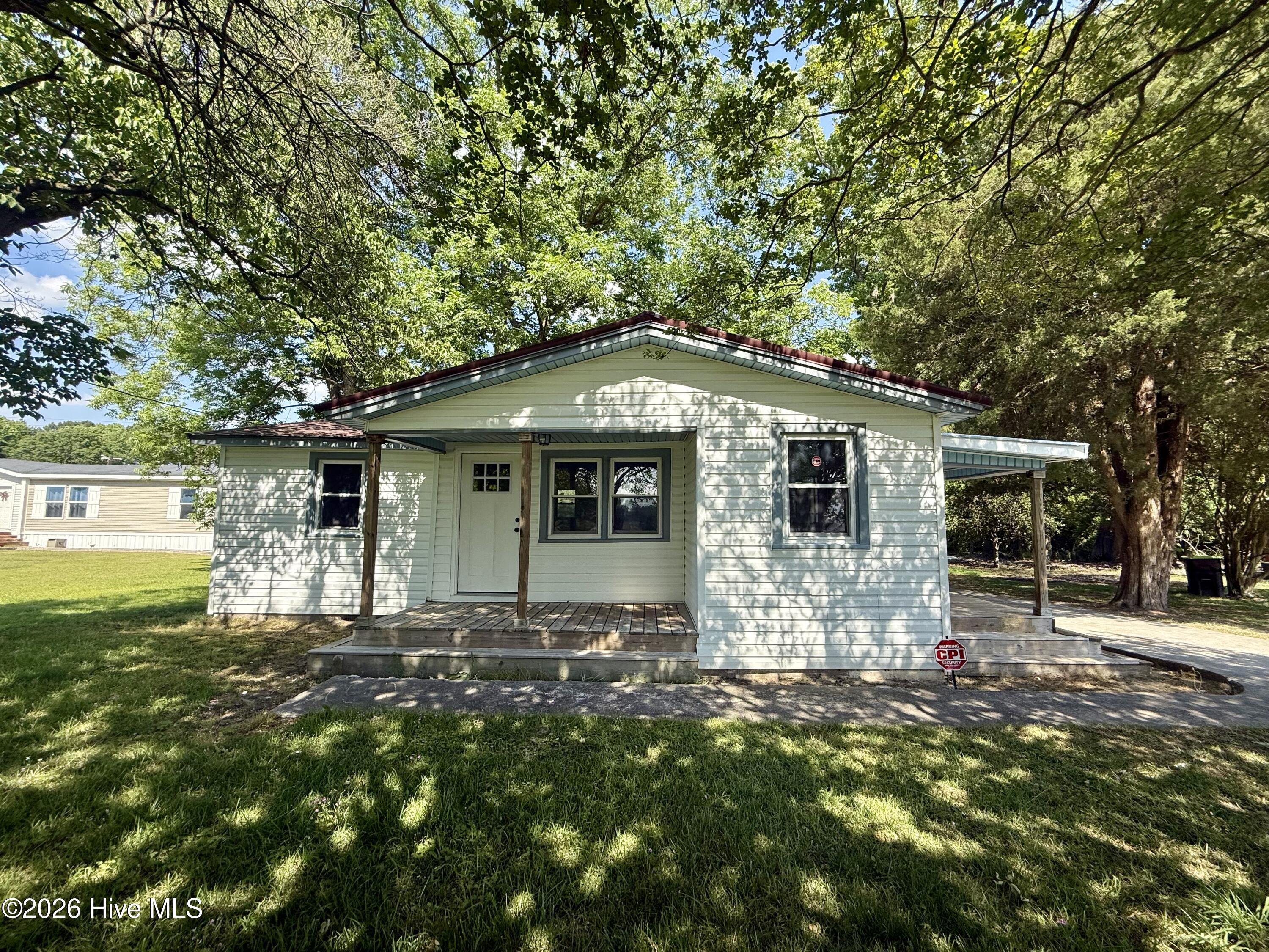 9936 Hobbton Highway Property Photo 2