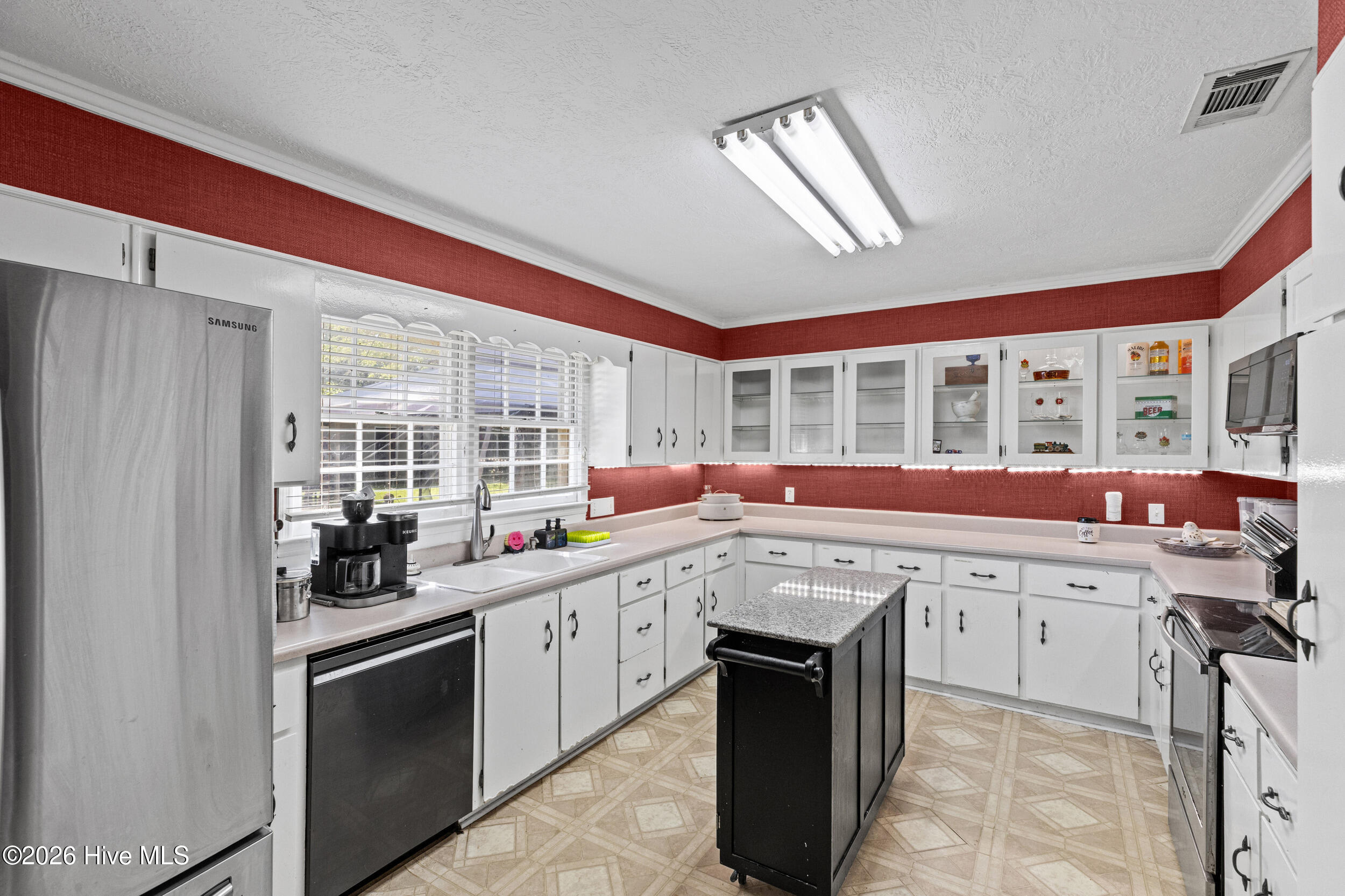 450 Mcintosh Drive Property Photo 10