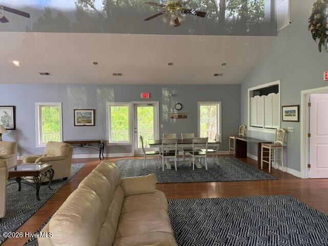 22 22r W High Bluff Drive Property Photo 9