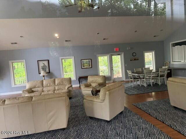 22 22r W High Bluff Drive Property Photo 10