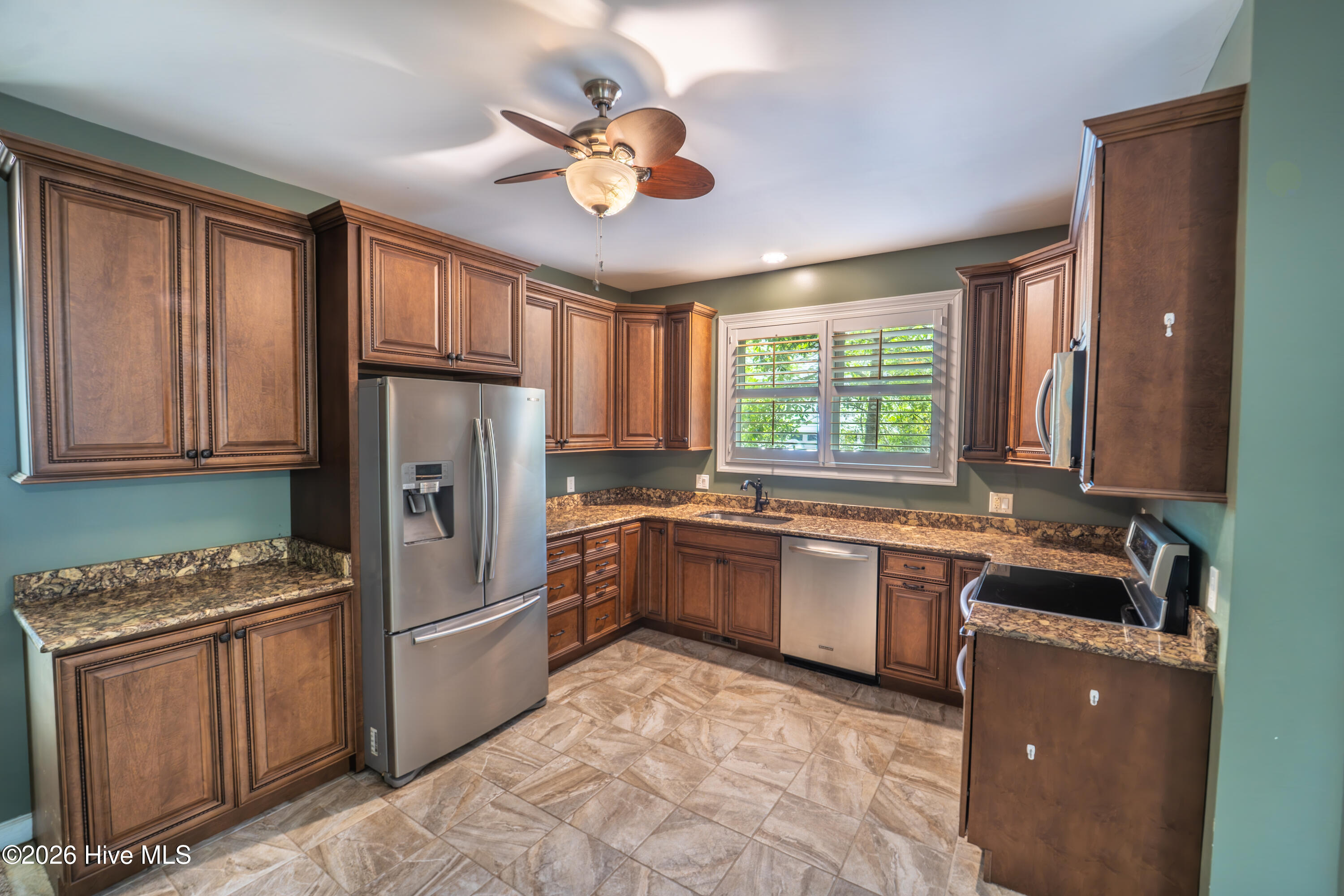 3821 Timber Stream Drive Property Photo 33