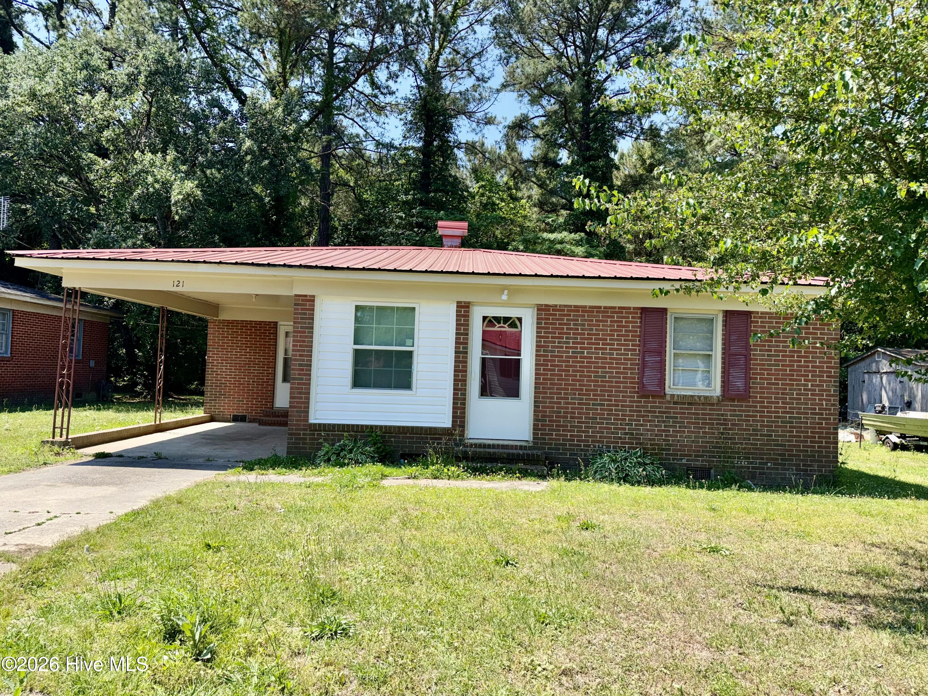 121 Anne Street Property Photo 1