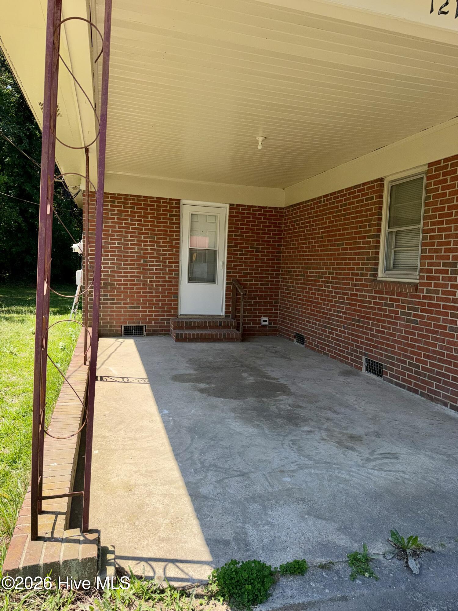 121 Anne Street Property Photo 6