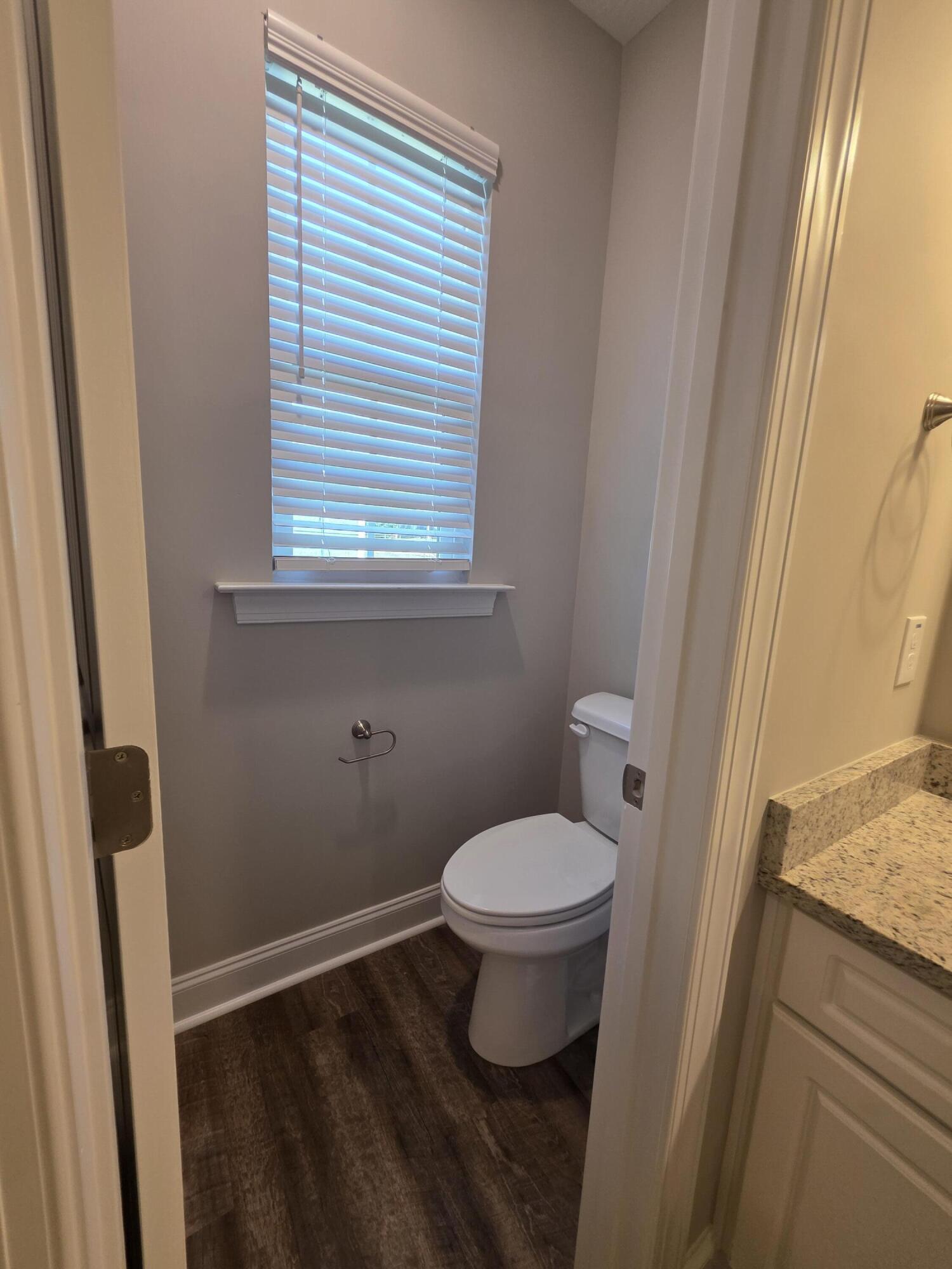 1037 Berkley Court Property Photo 15