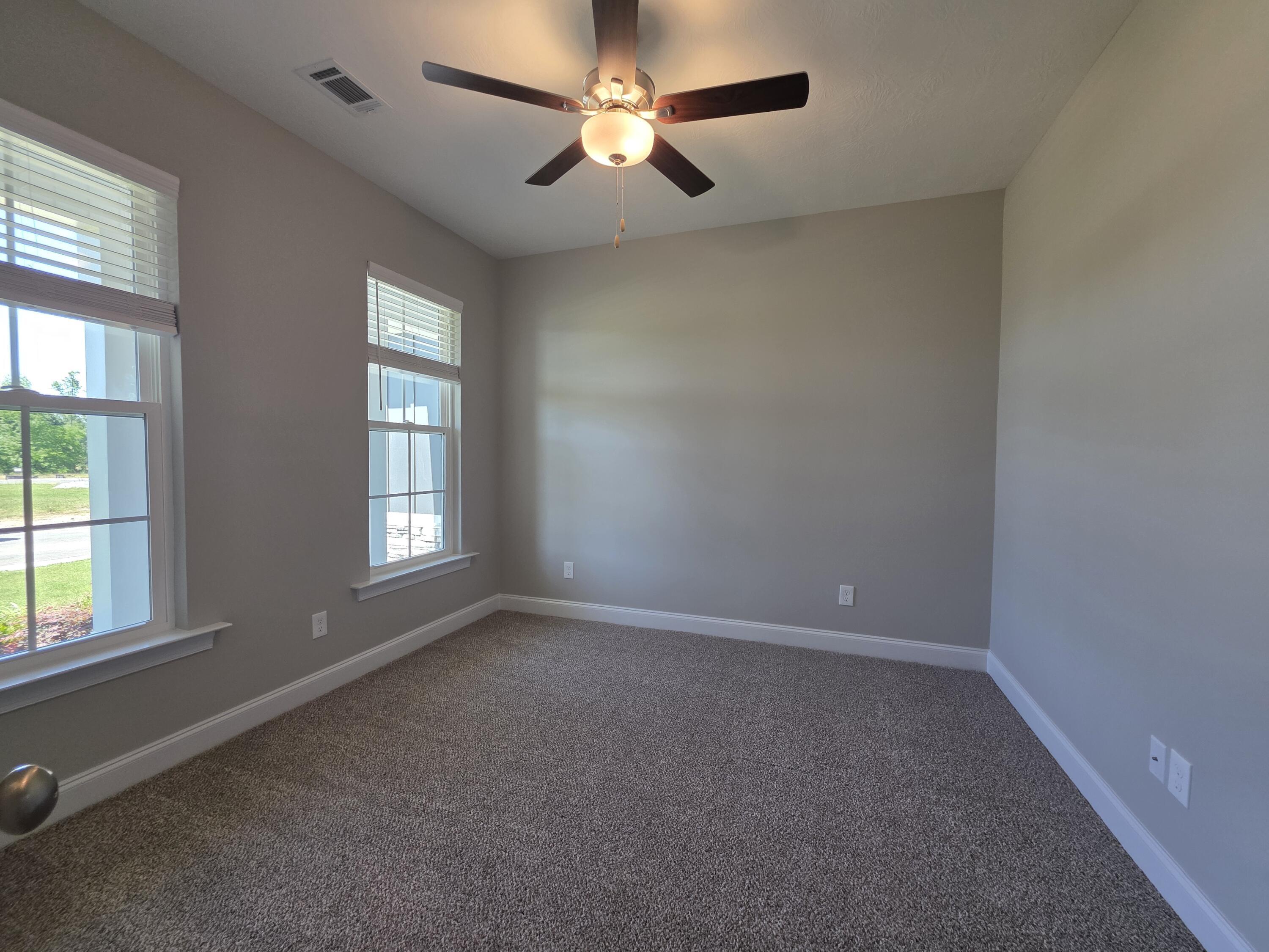 1037 Berkley Court Property Photo 18