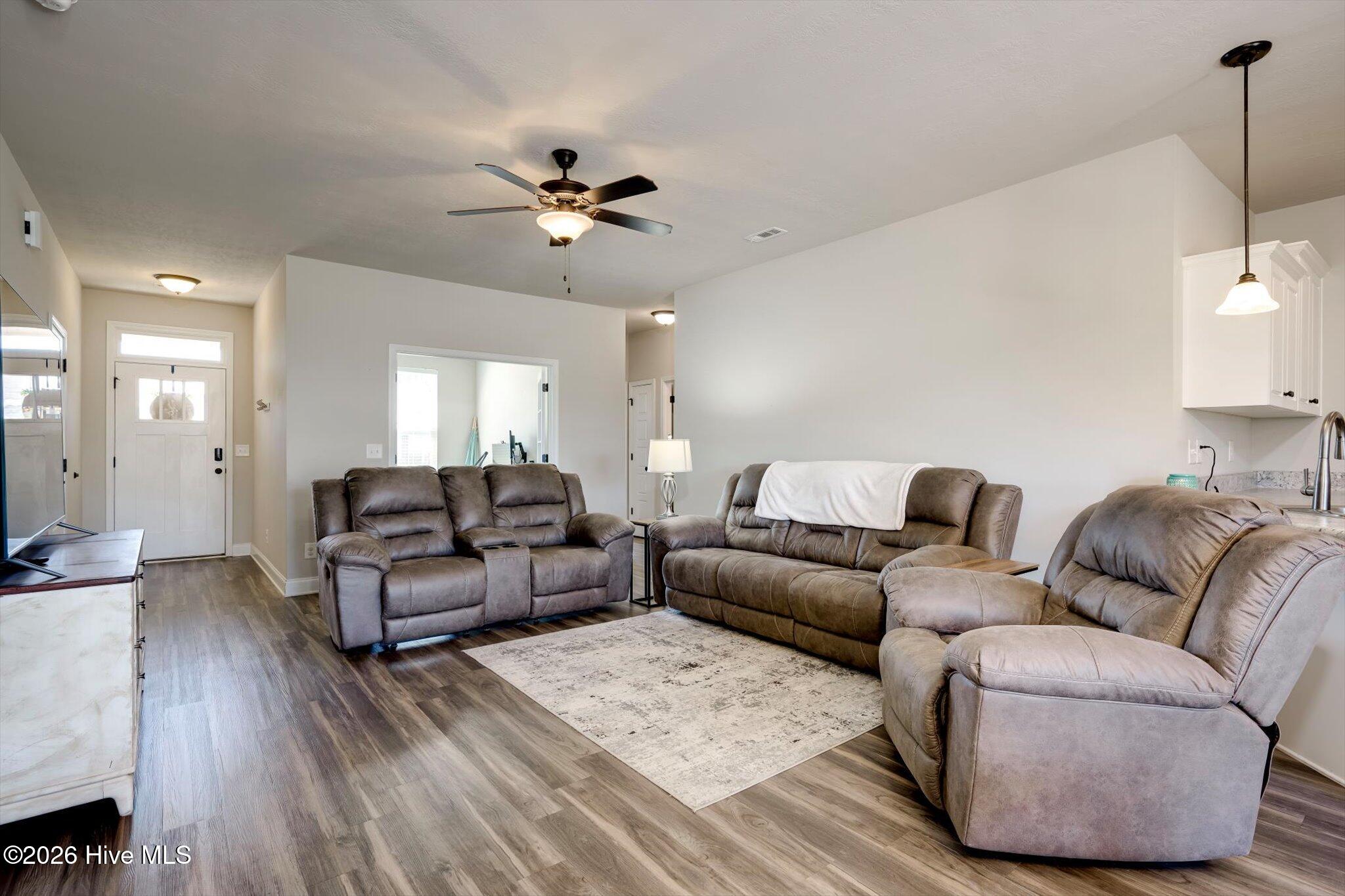 637 Brewer Drive Property Photo 8
