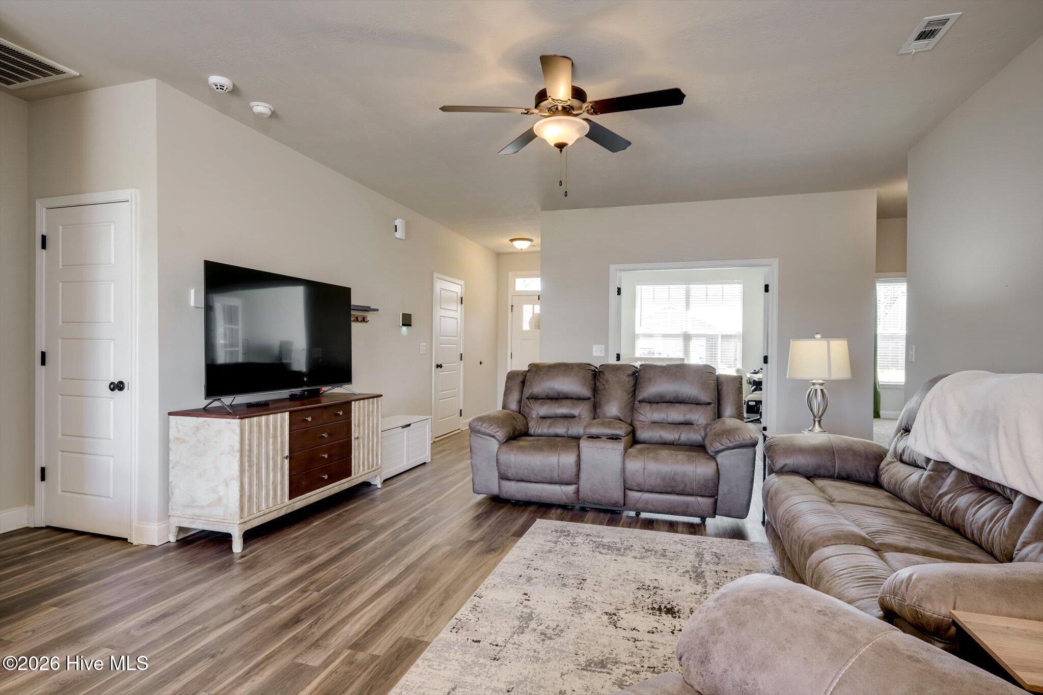 637 Brewer Drive Property Photo 9