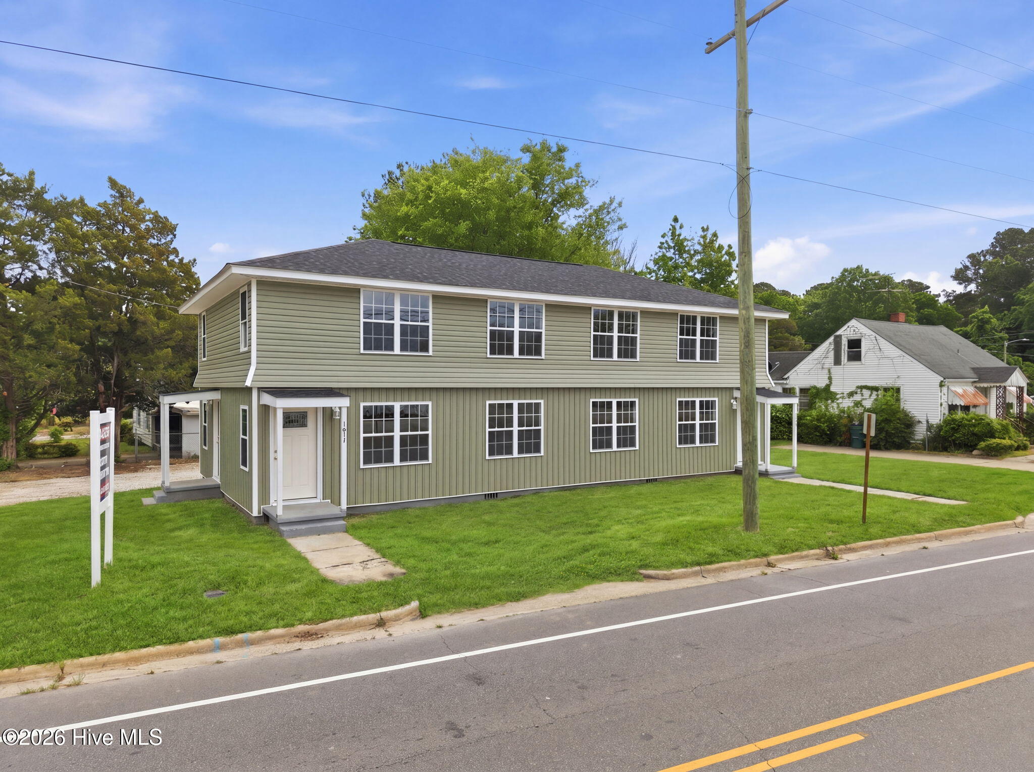 1607 Saint Andrew Street Property Photo 2