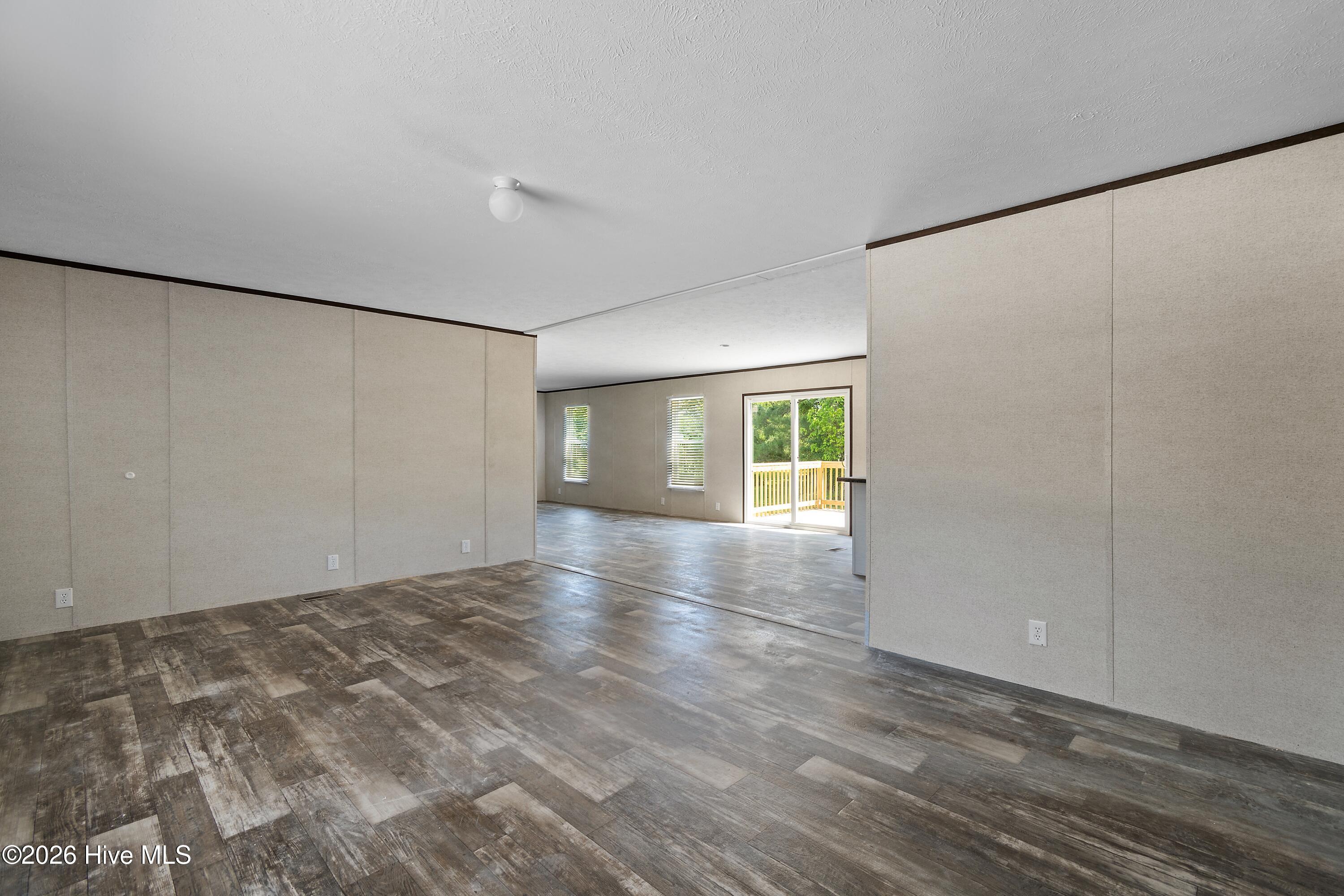 490 Orchard Lane Se Property Photo 10
