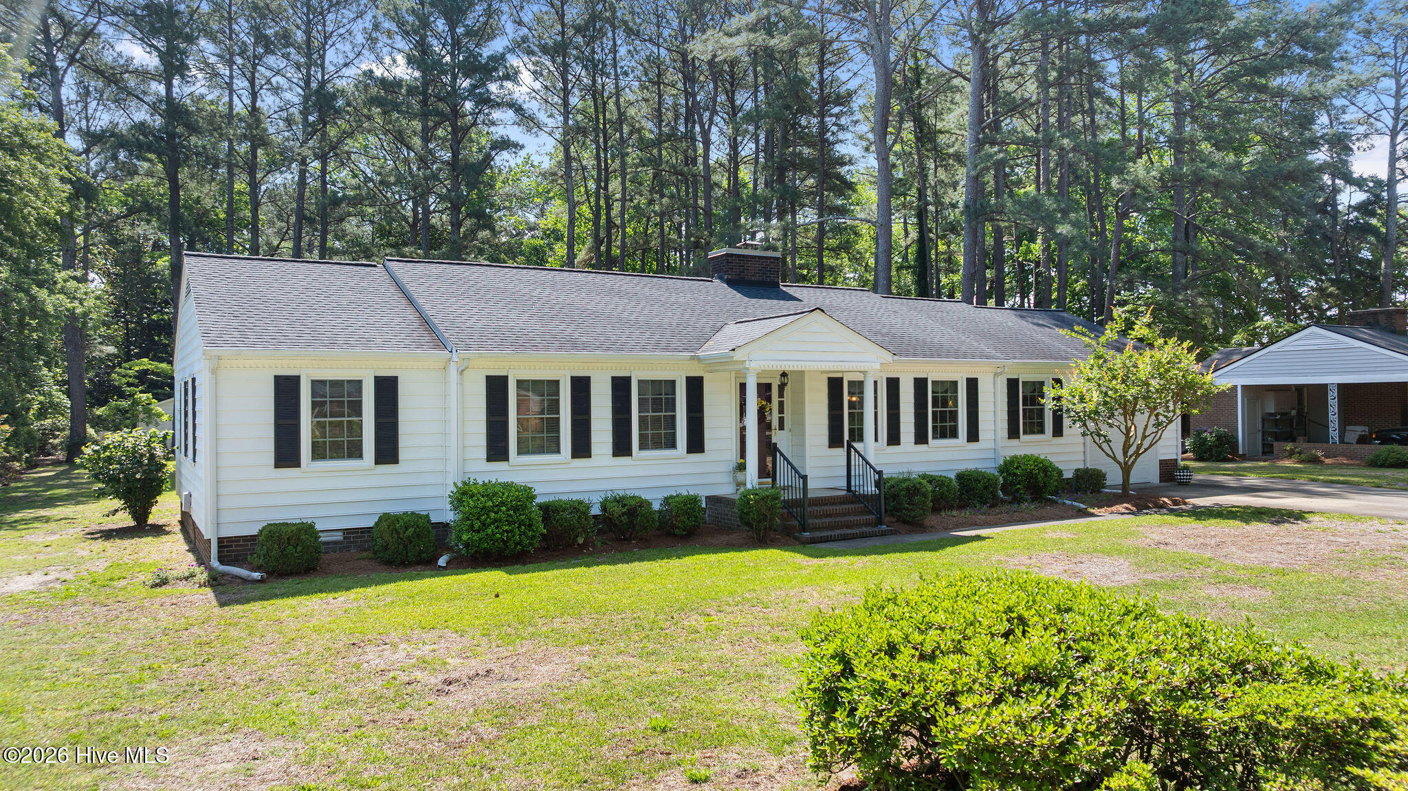1925 Pinemont Circle Property Photo 4