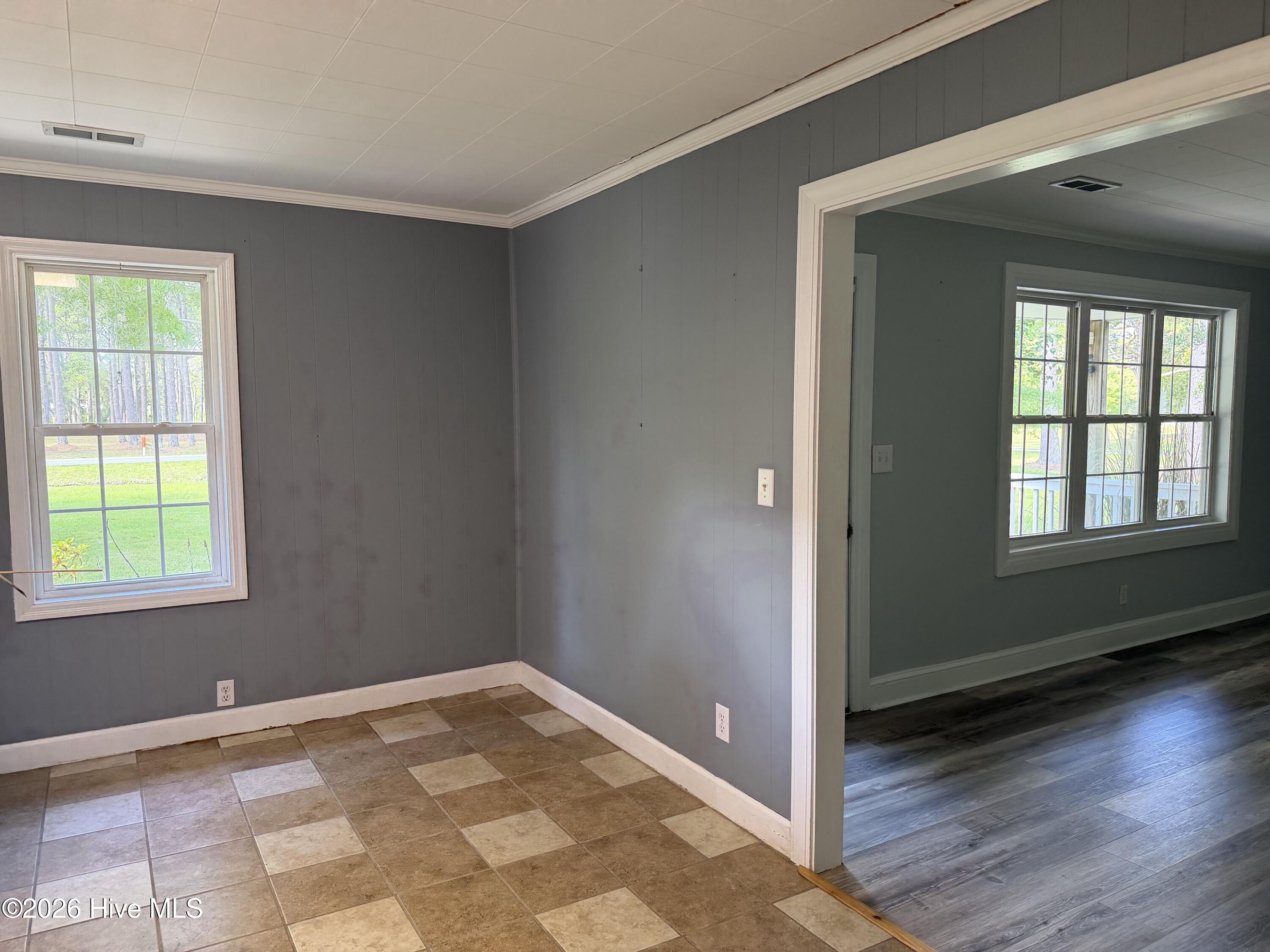 189 Seashore Drive Property Photo 6