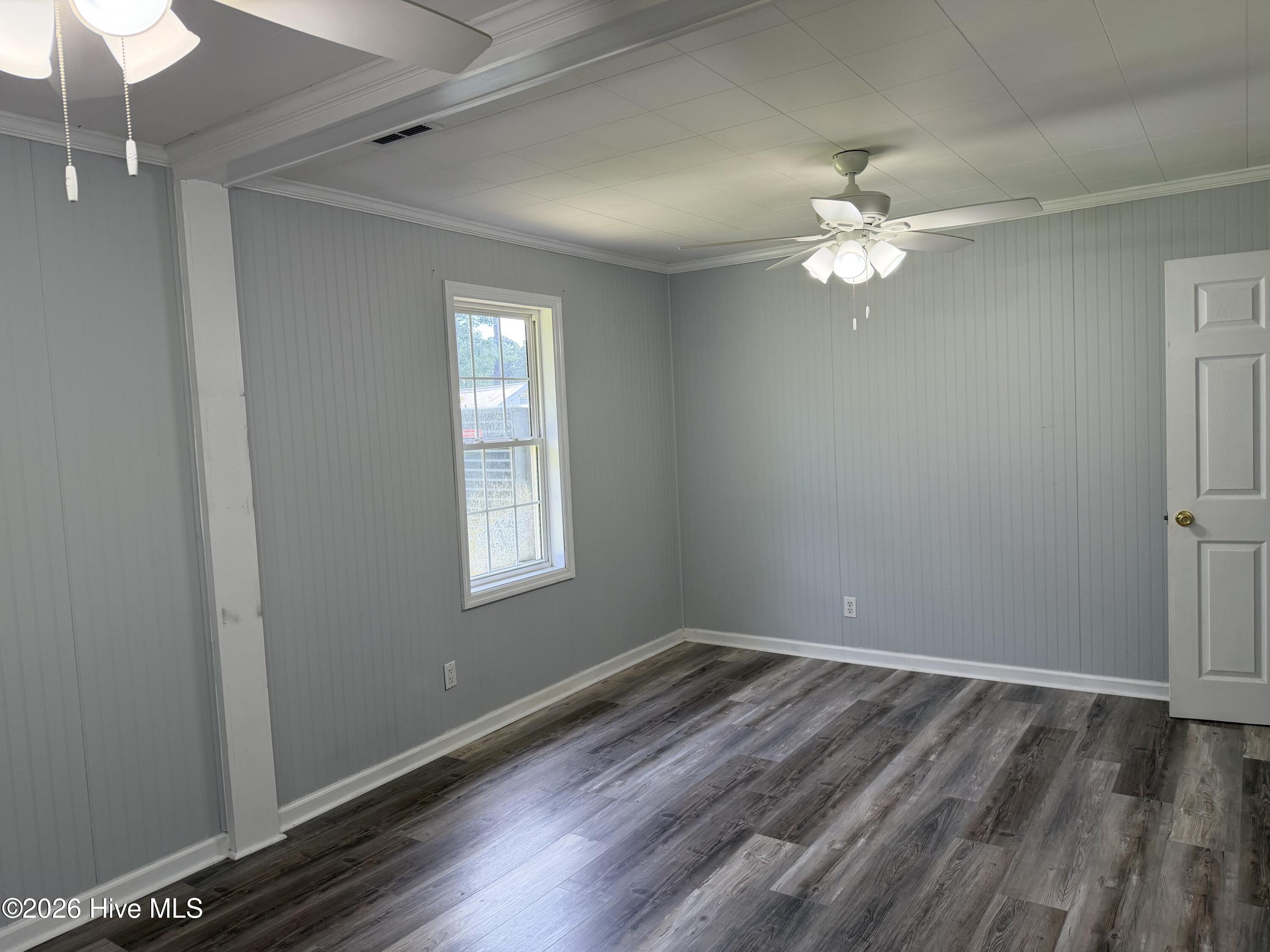 189 Seashore Drive Property Photo 8