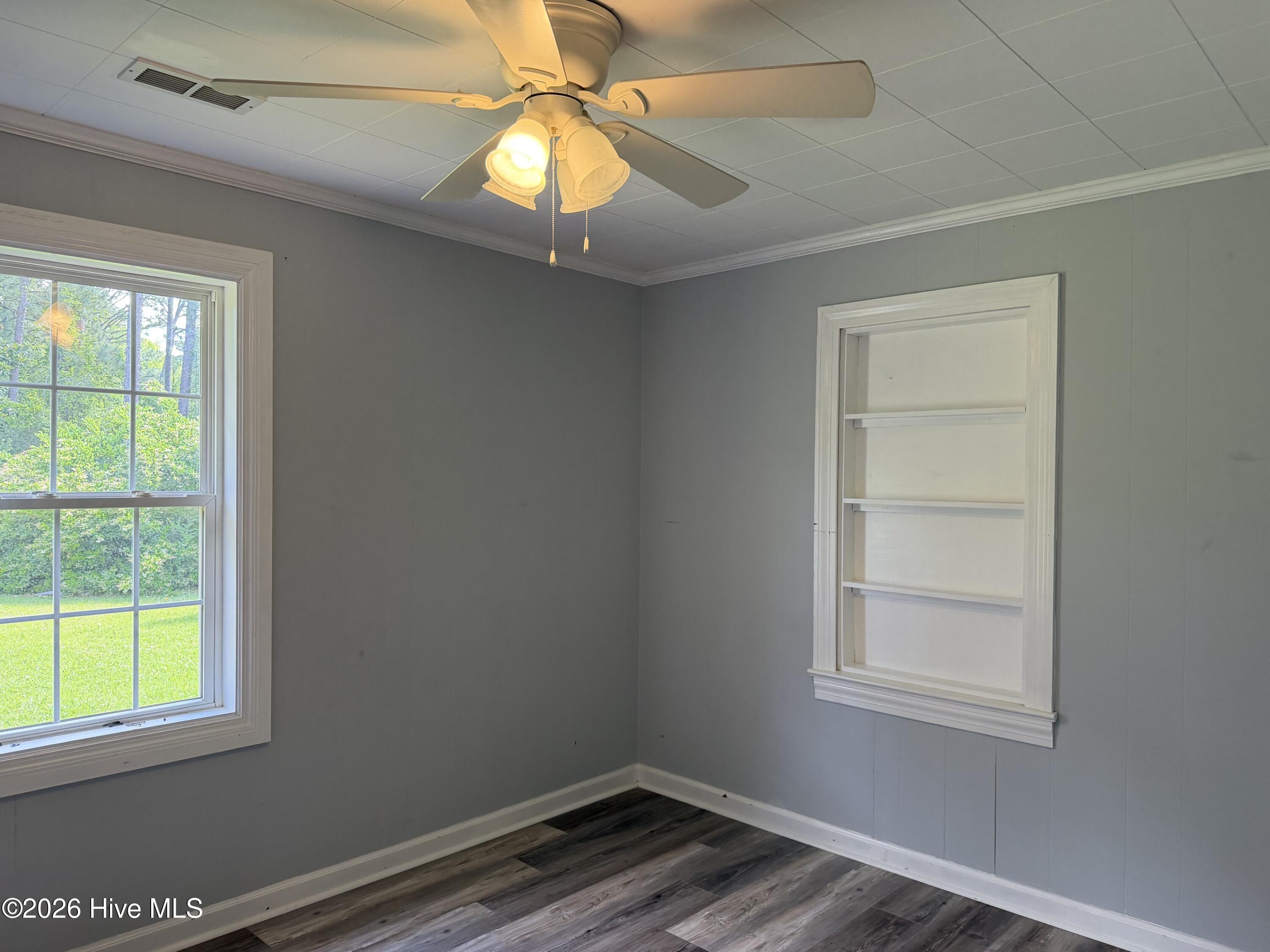189 Seashore Drive Property Photo 11