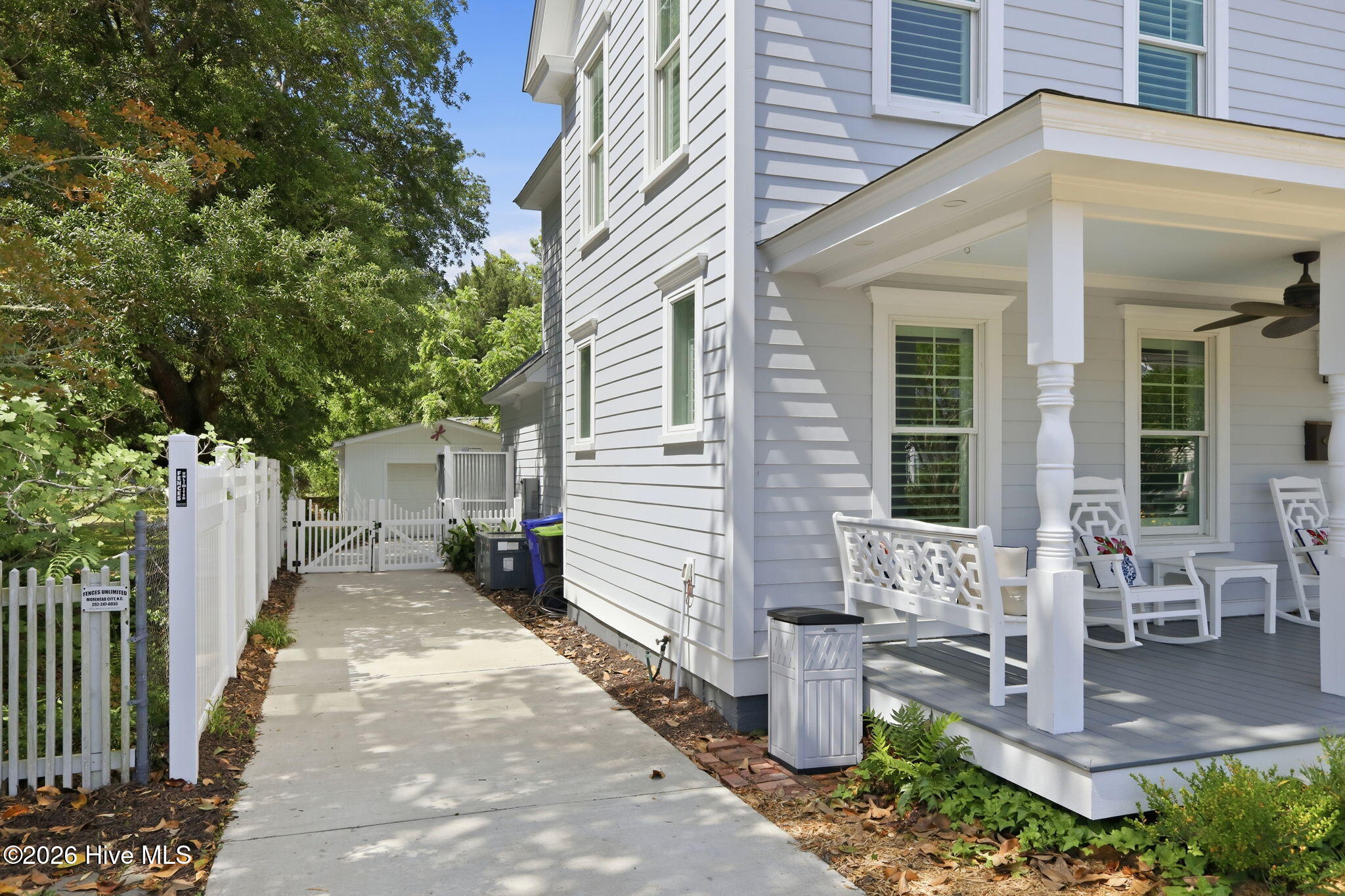 910 Ann Street Property Photo 43