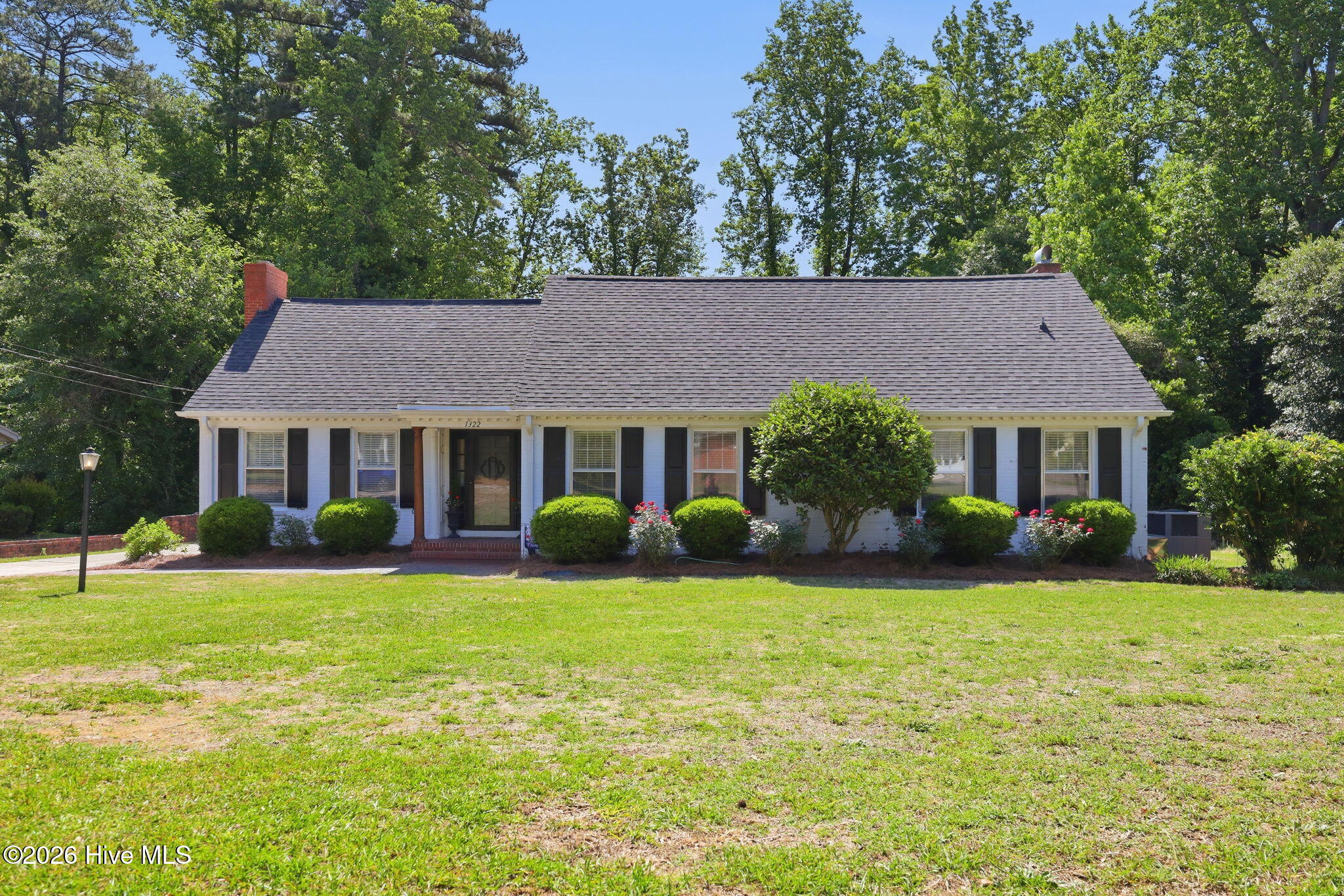 1322 Carolina Drive Property Photo 2