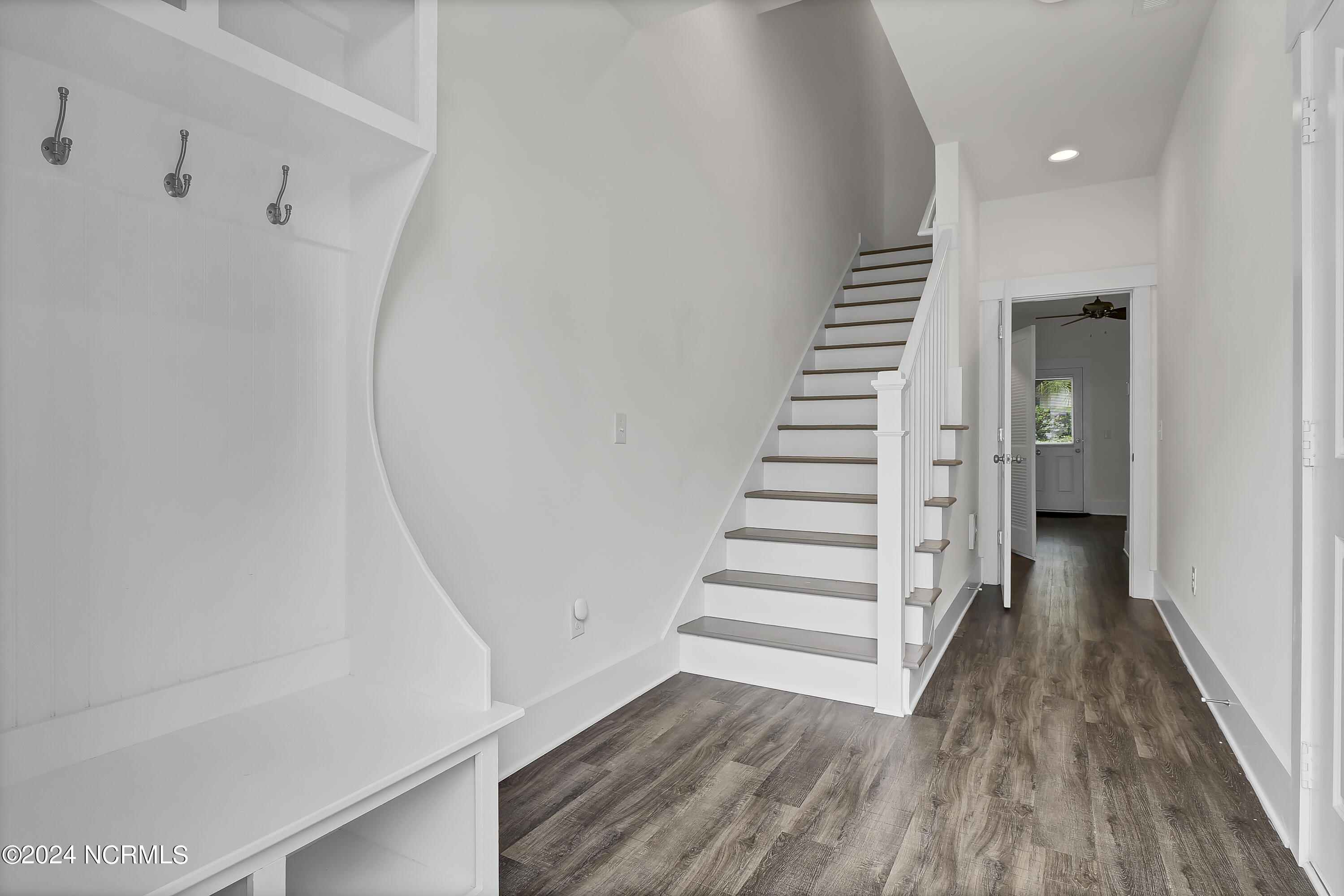 1808 Bungalow Row Property Photo 7