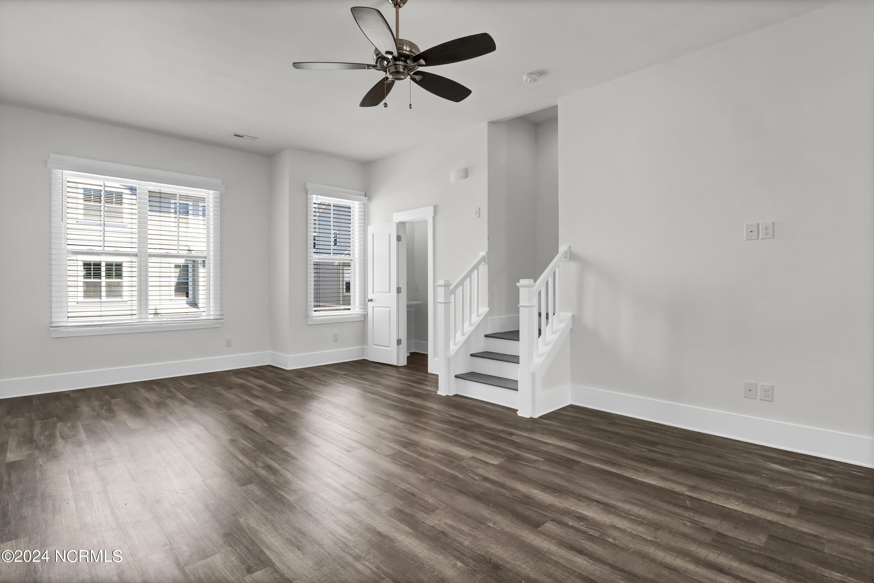 1808 Bungalow Row Property Photo 15