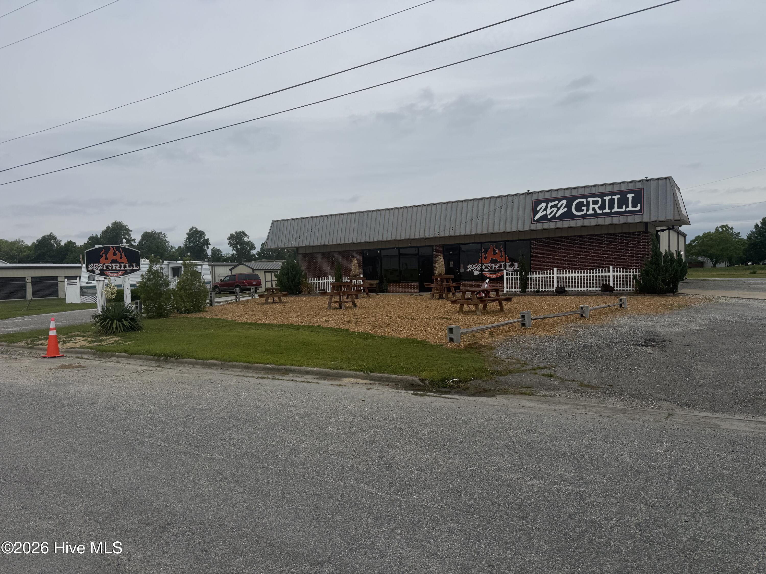 100 Berry Street Property Photo 5