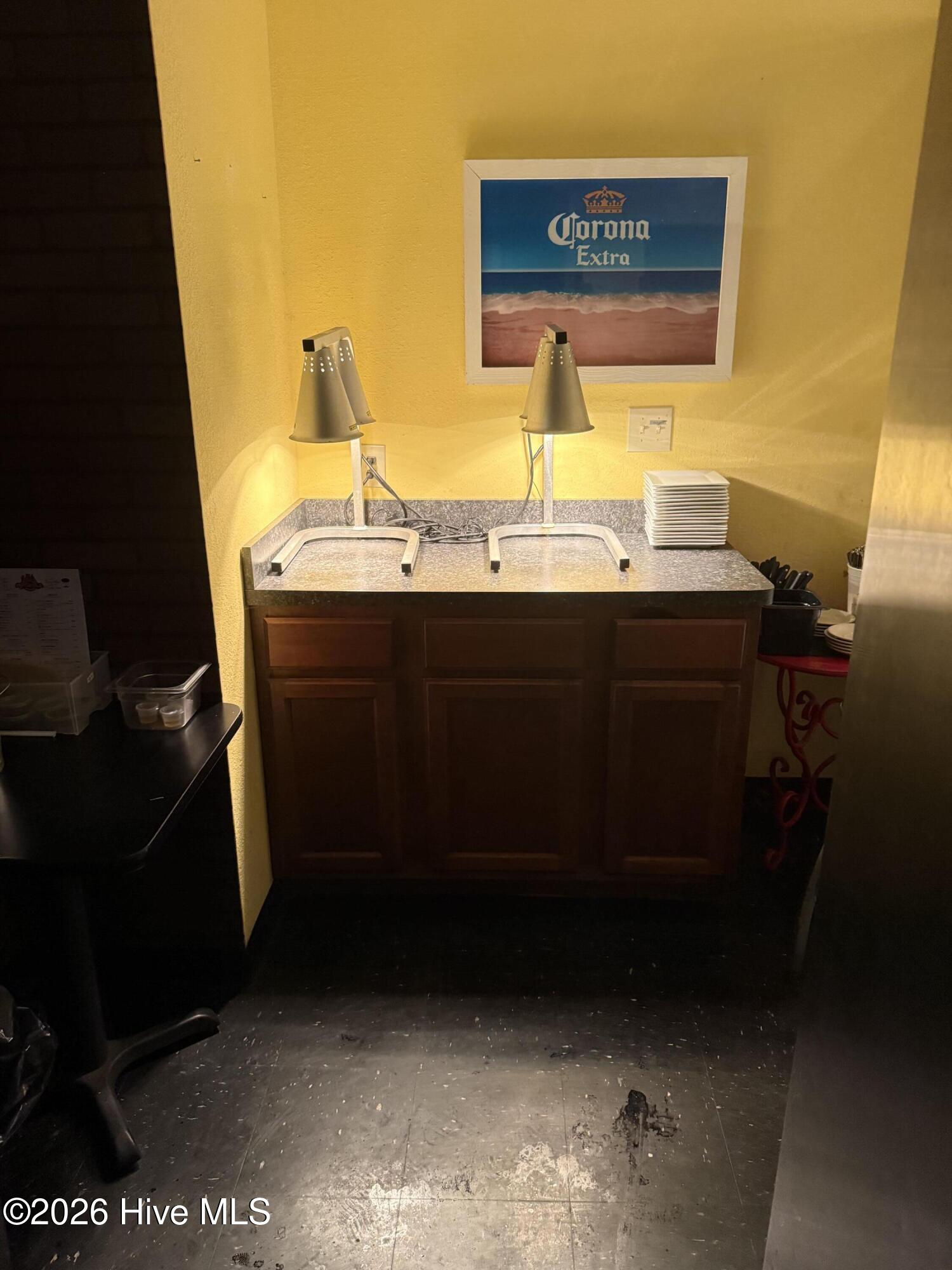 100 Berry Street Property Photo 23