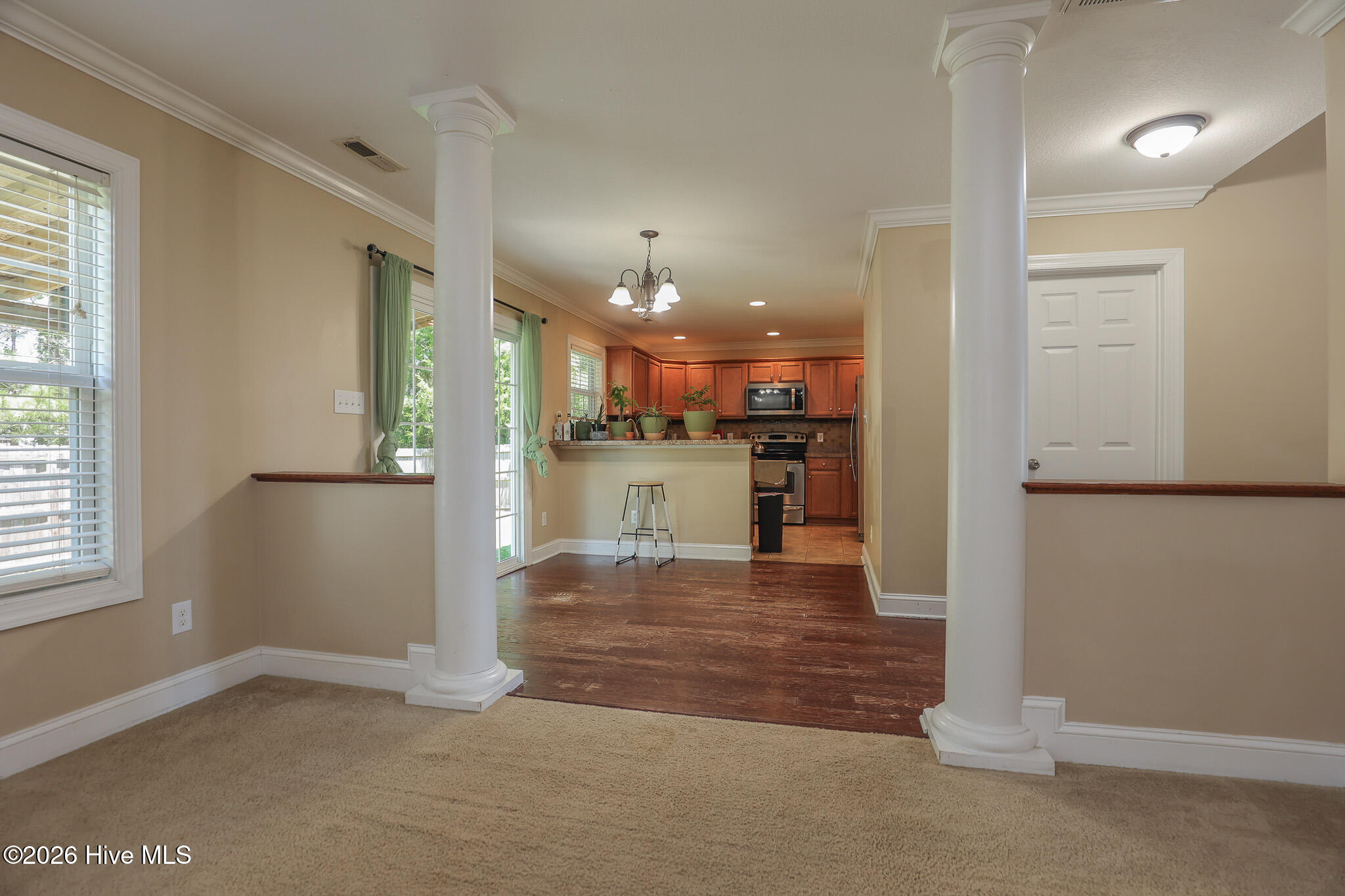 207 Willoughby Lane Property Photo 14