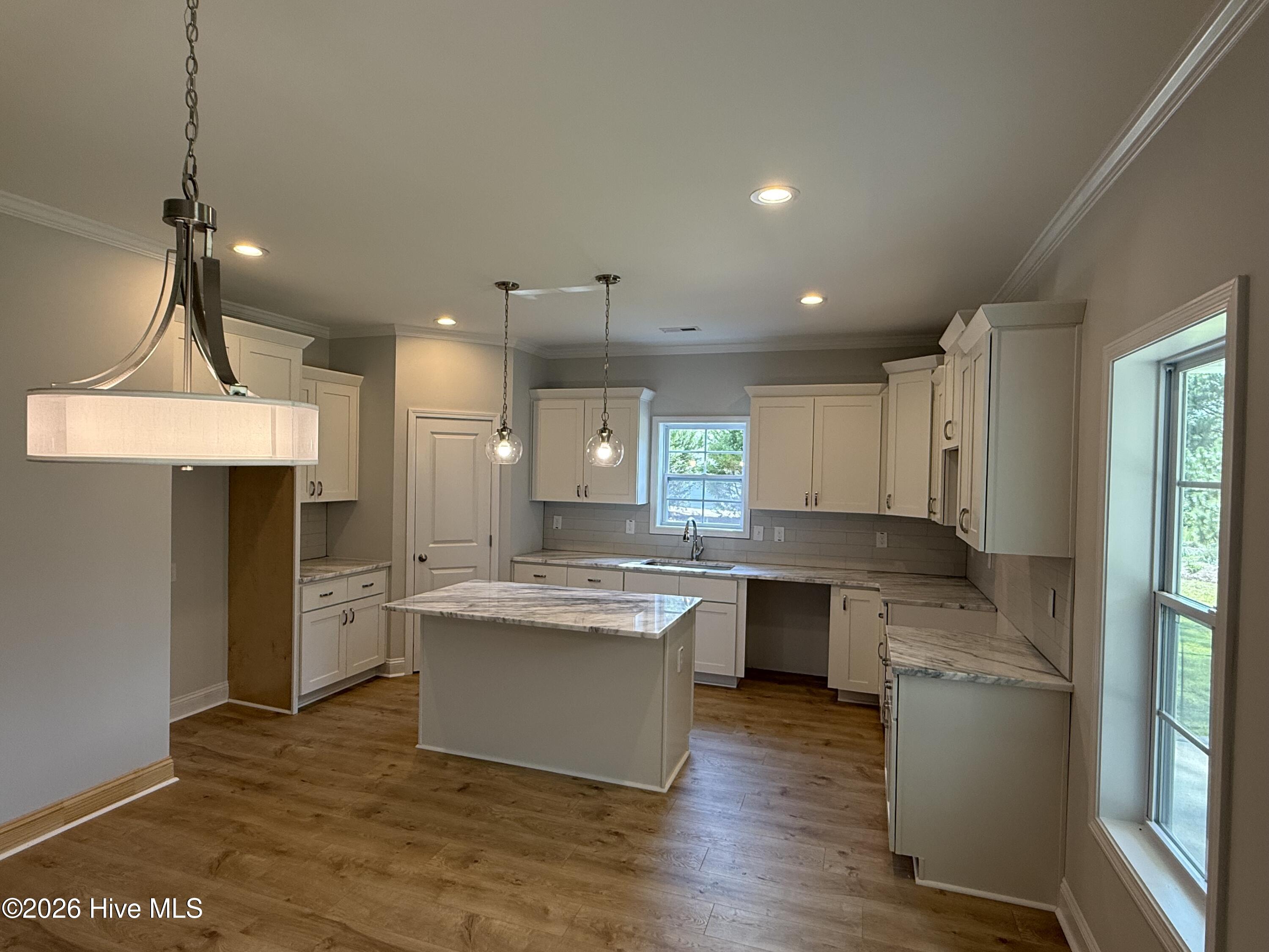 54 N Shamrock Drive Property Photo 7