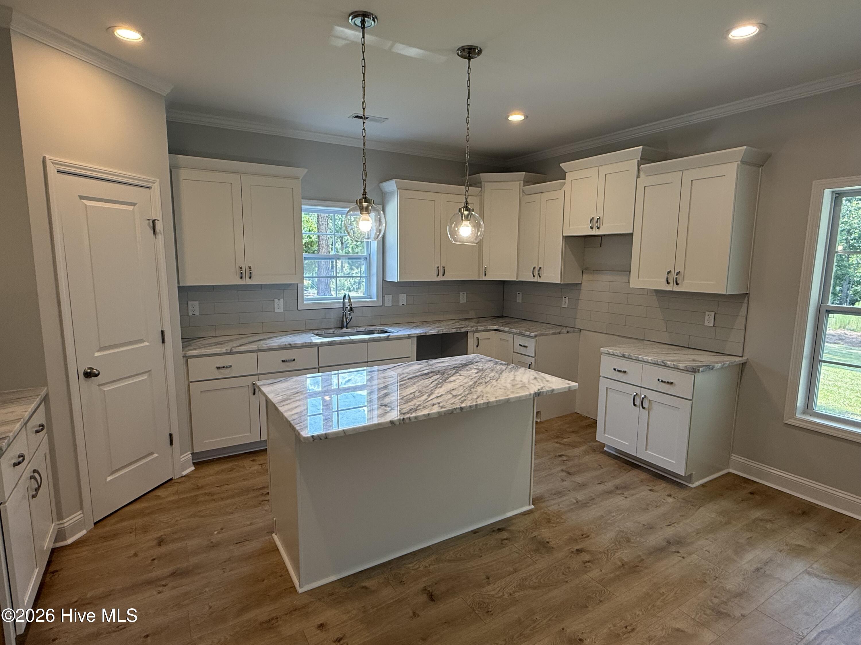 54 N Shamrock Drive Property Photo 8