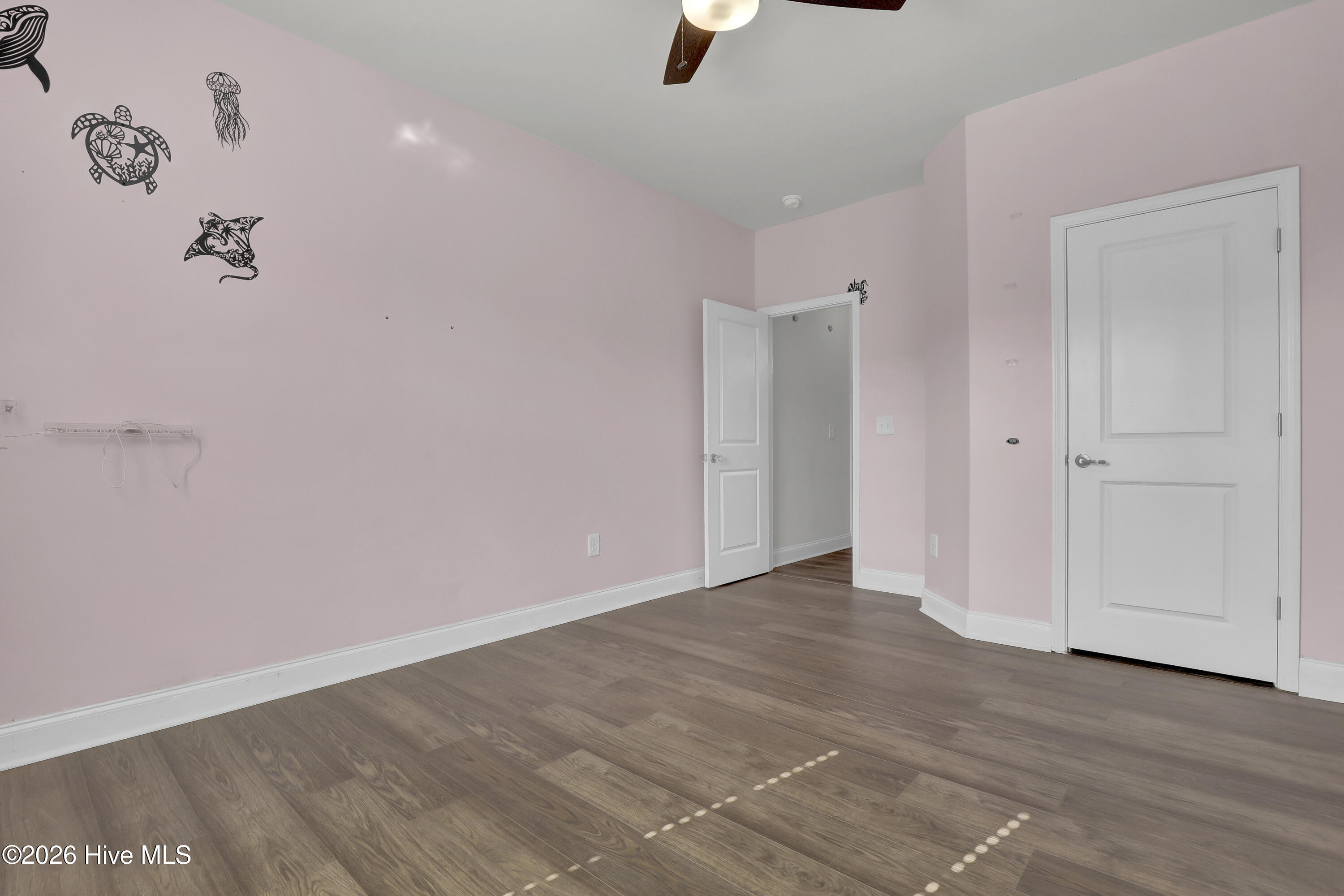 805 Washington Square Property Photo 25