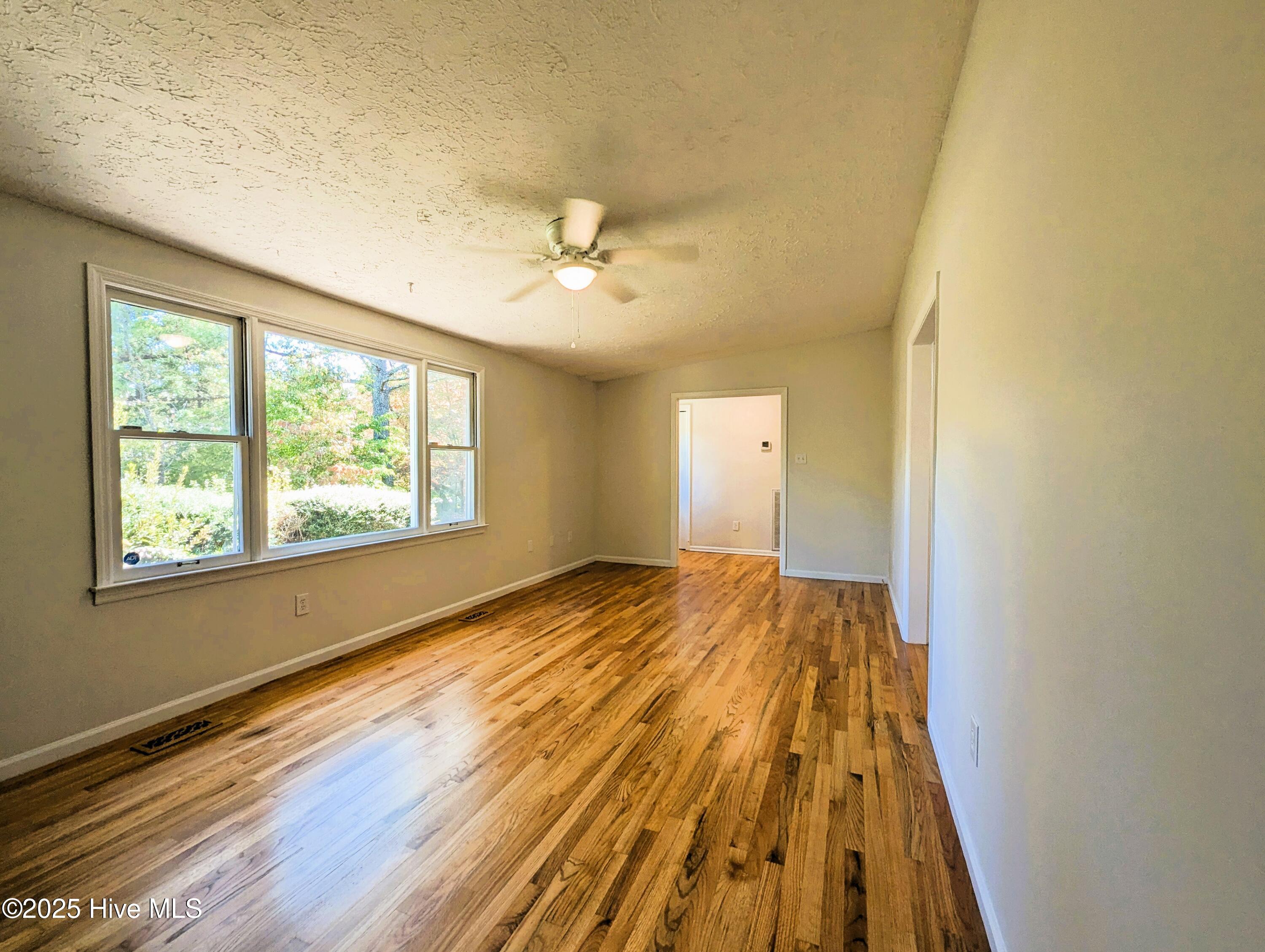 290 Diamondhead Drive S Property Photo 5