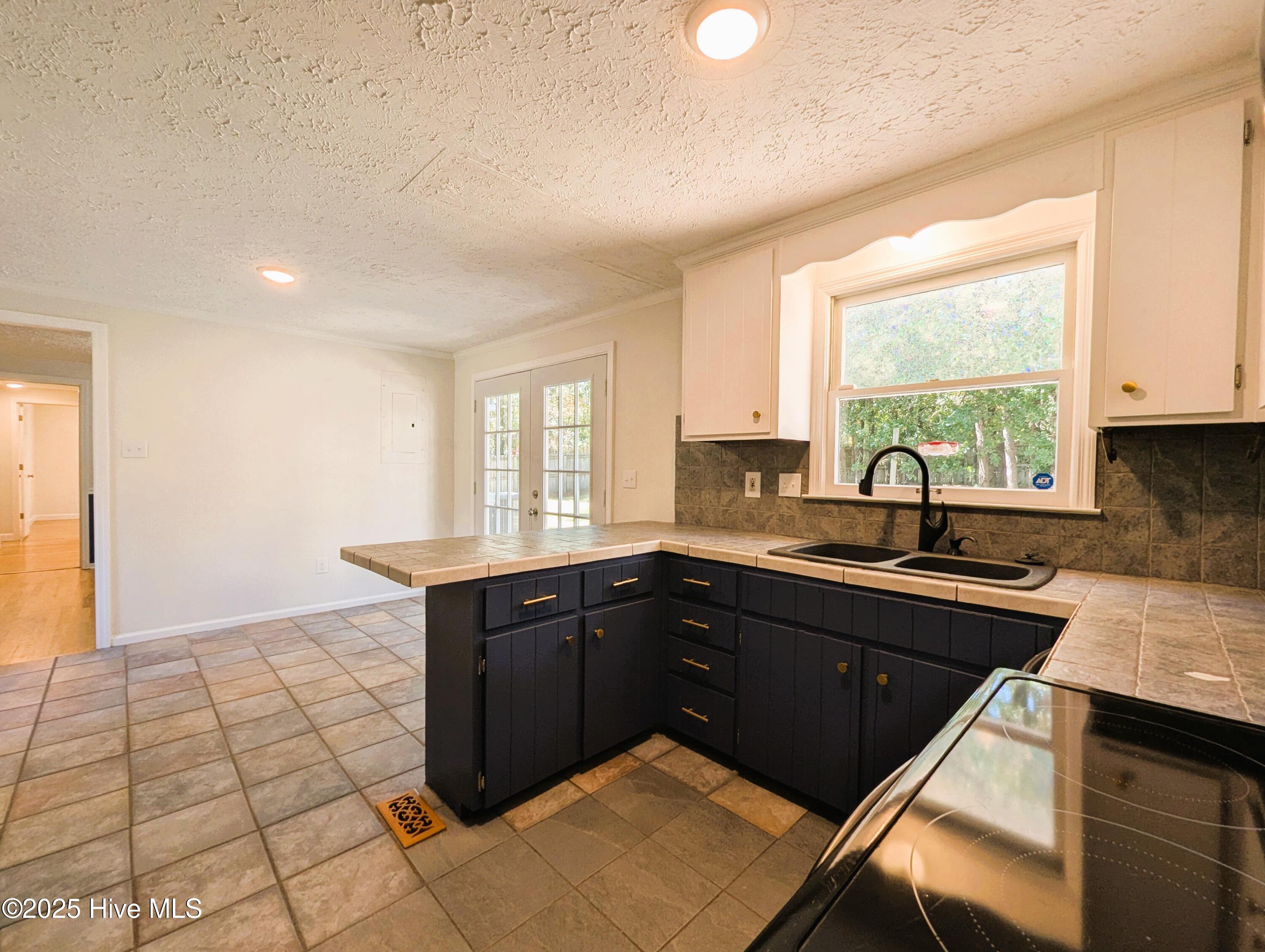 290 Diamondhead Drive S Property Photo 8