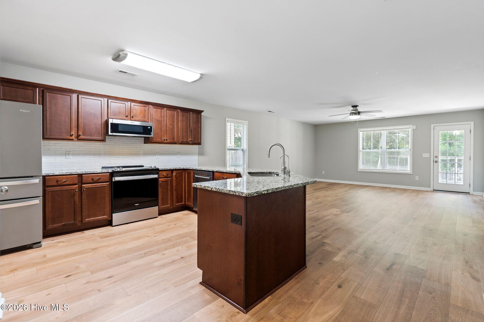 3912 Willowick Park Drive Property Photo 14