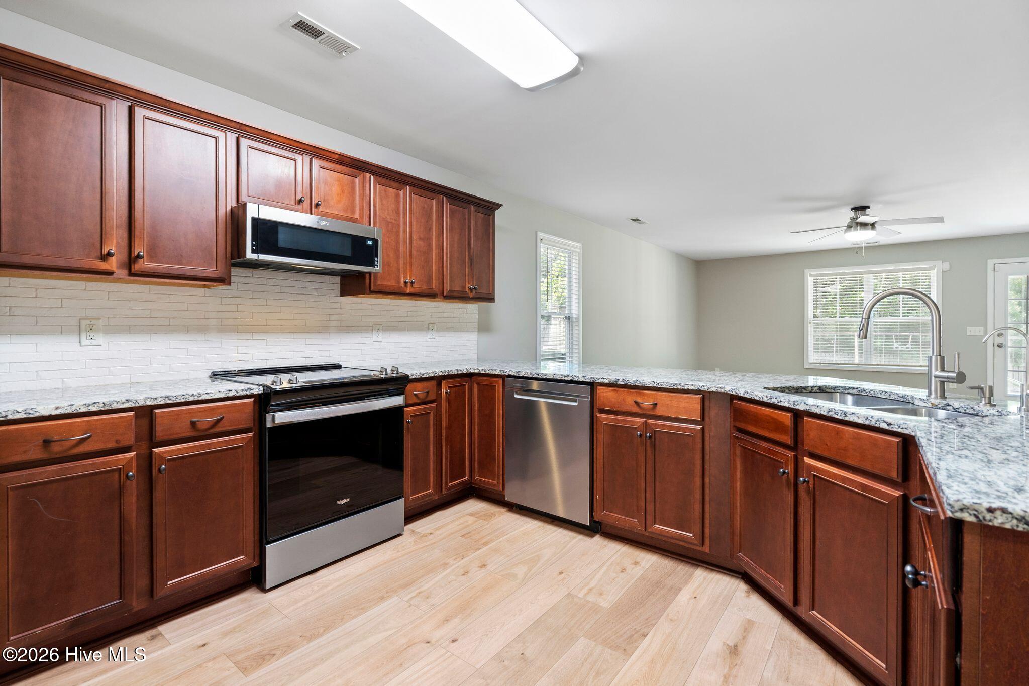 3912 Willowick Park Drive Property Photo 20