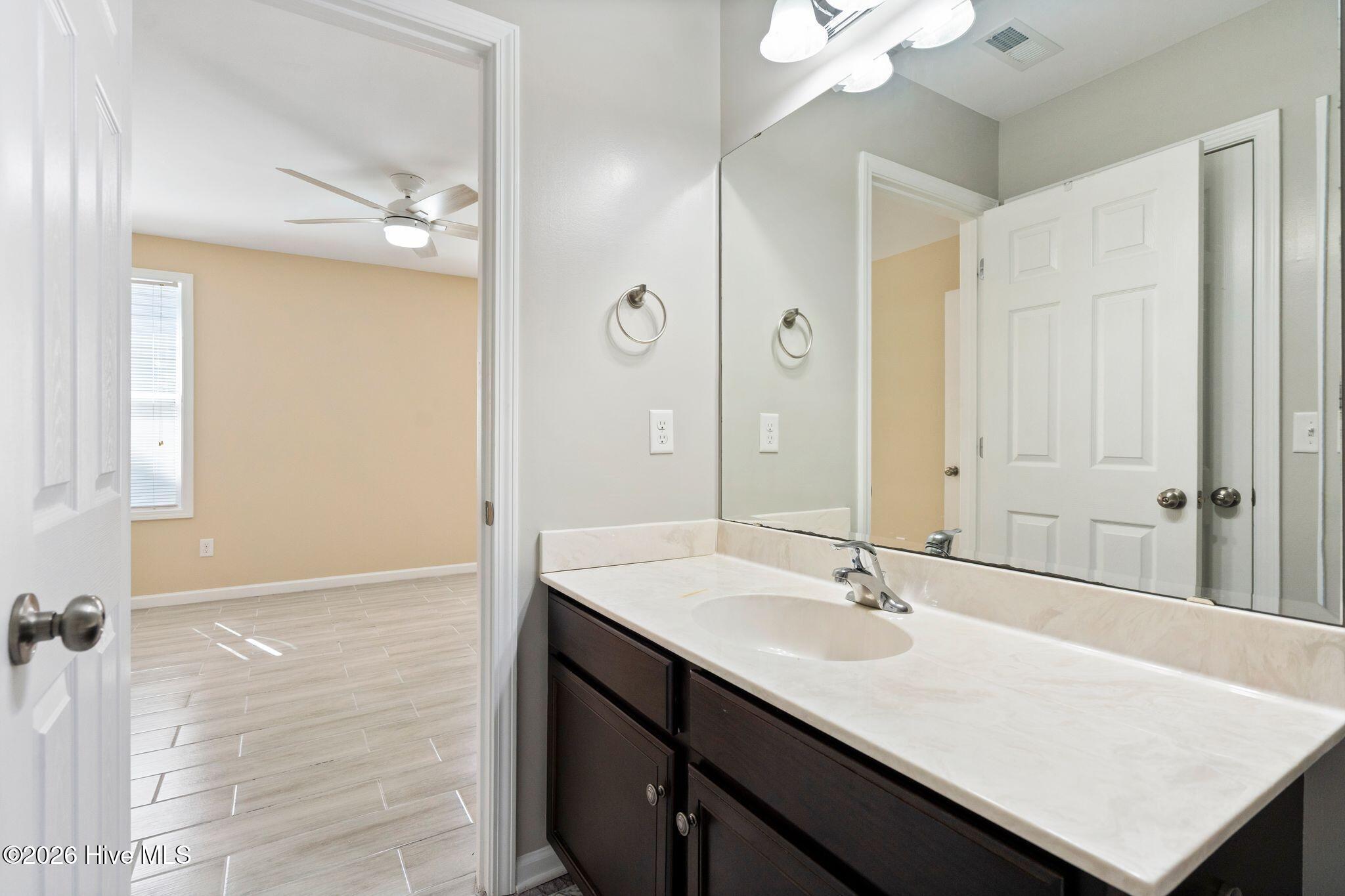 3912 Willowick Park Drive Property Photo 57