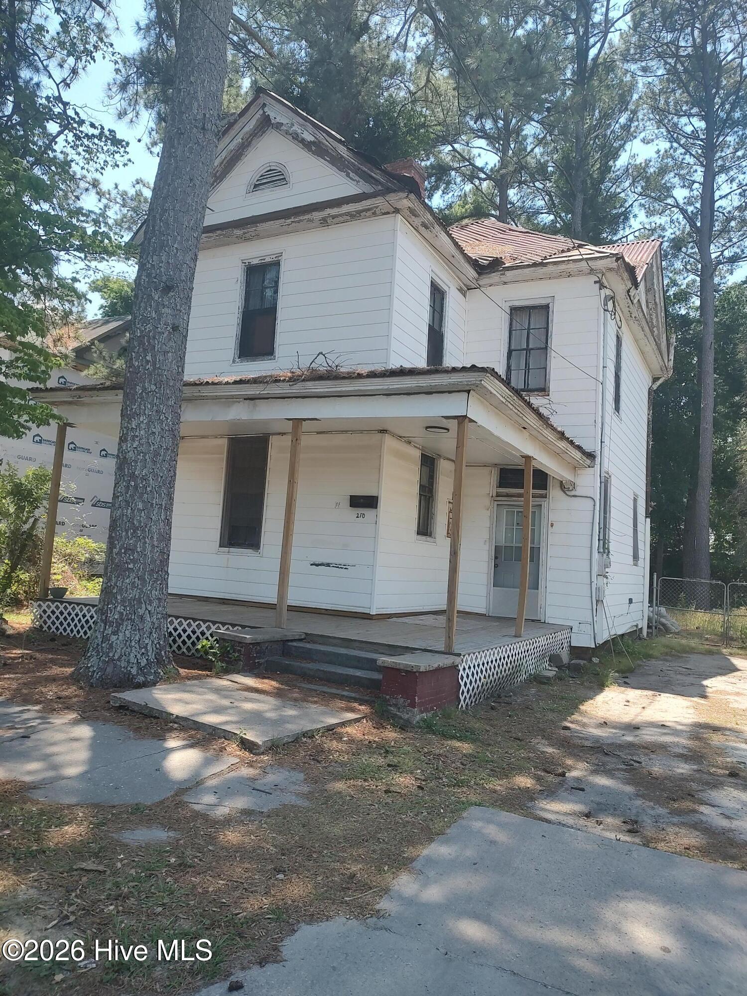 210 E Vine Street Property Photo 1