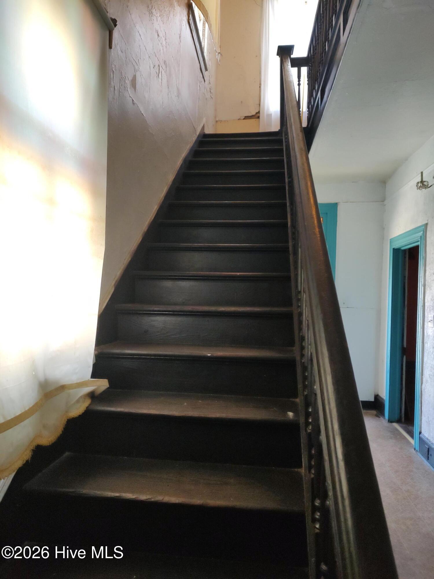 210 E Vine Street Property Photo 15