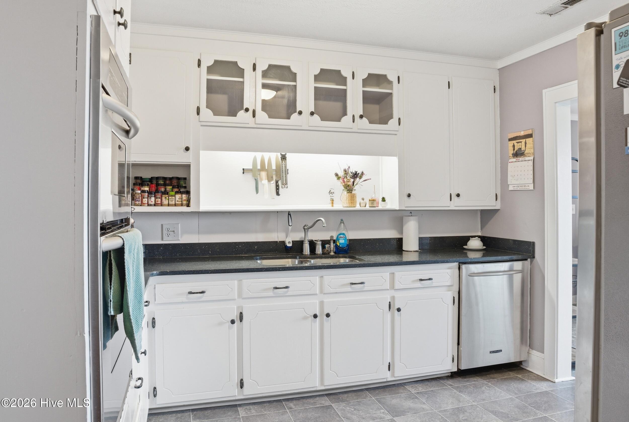 22 Hackley Road Property Photo 8