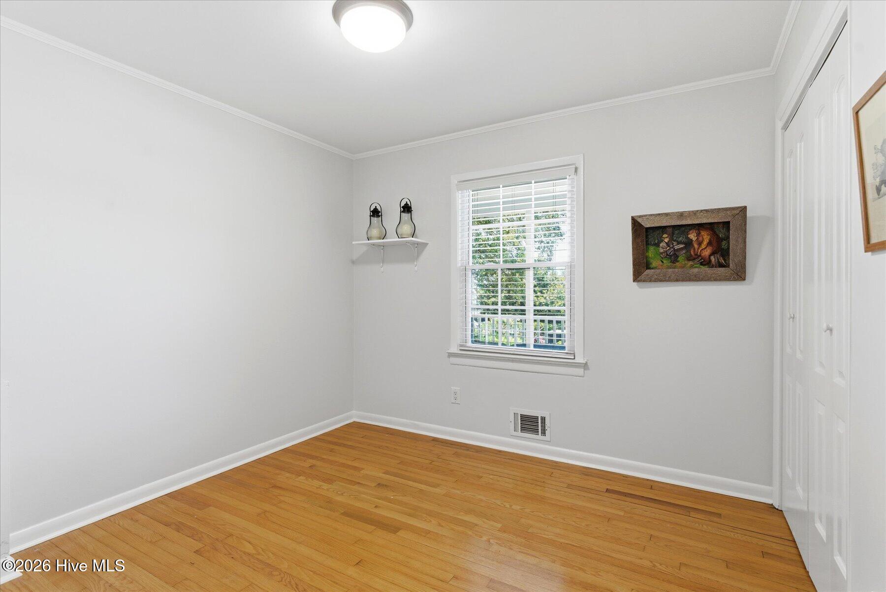 305 River Drive Property Photo 25