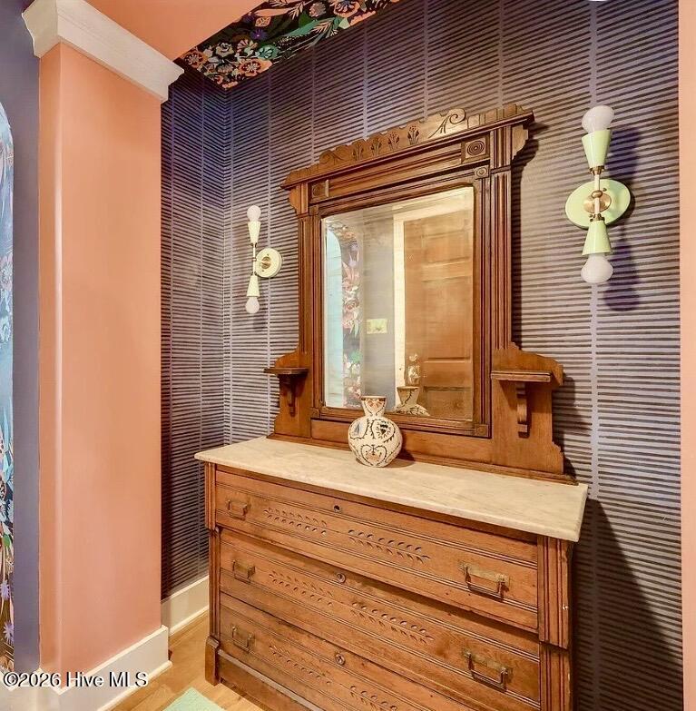 2844 Lombardy Court Property Photo 3