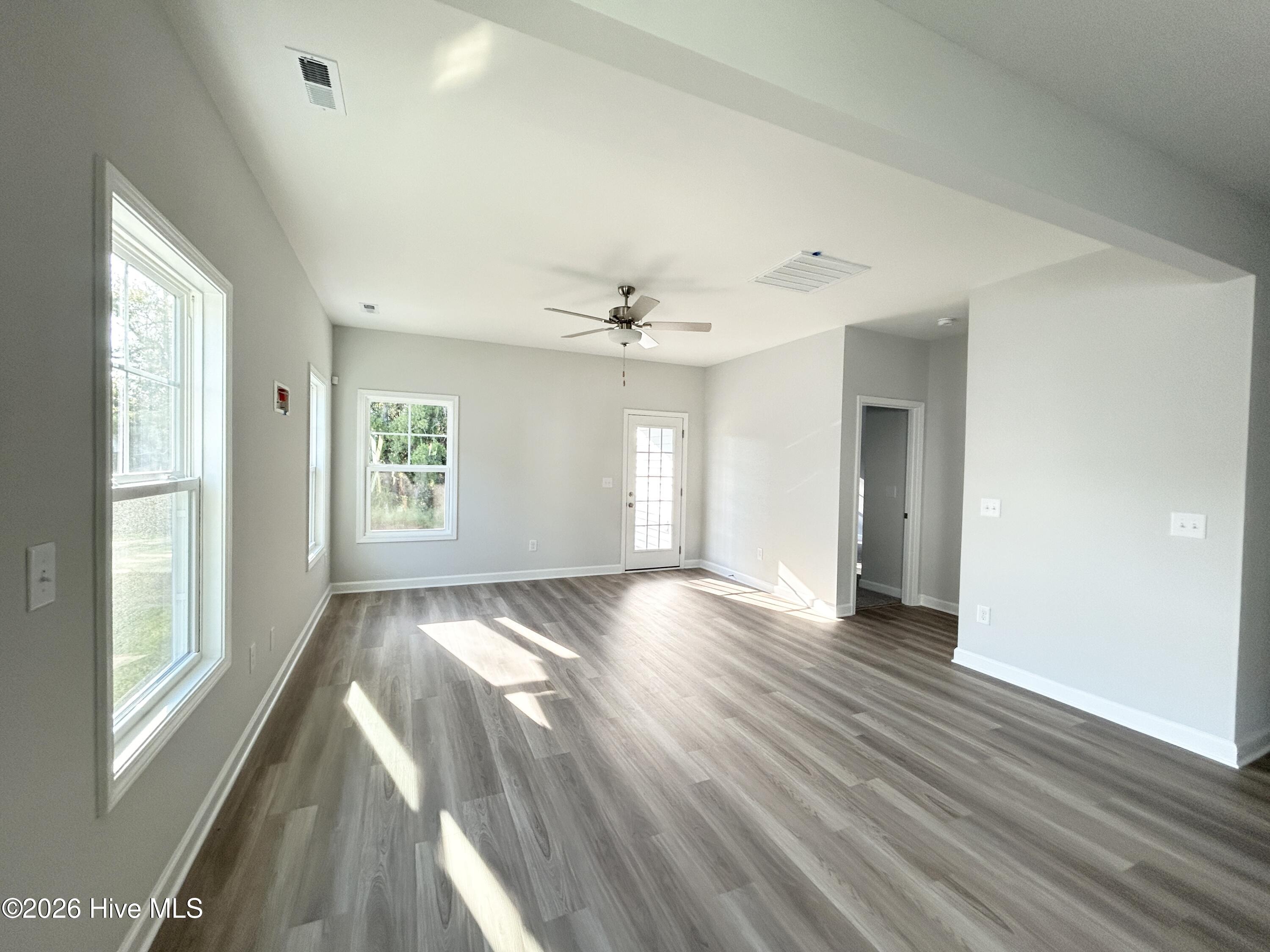 4153 Workman Loop 68 Property Photo 6