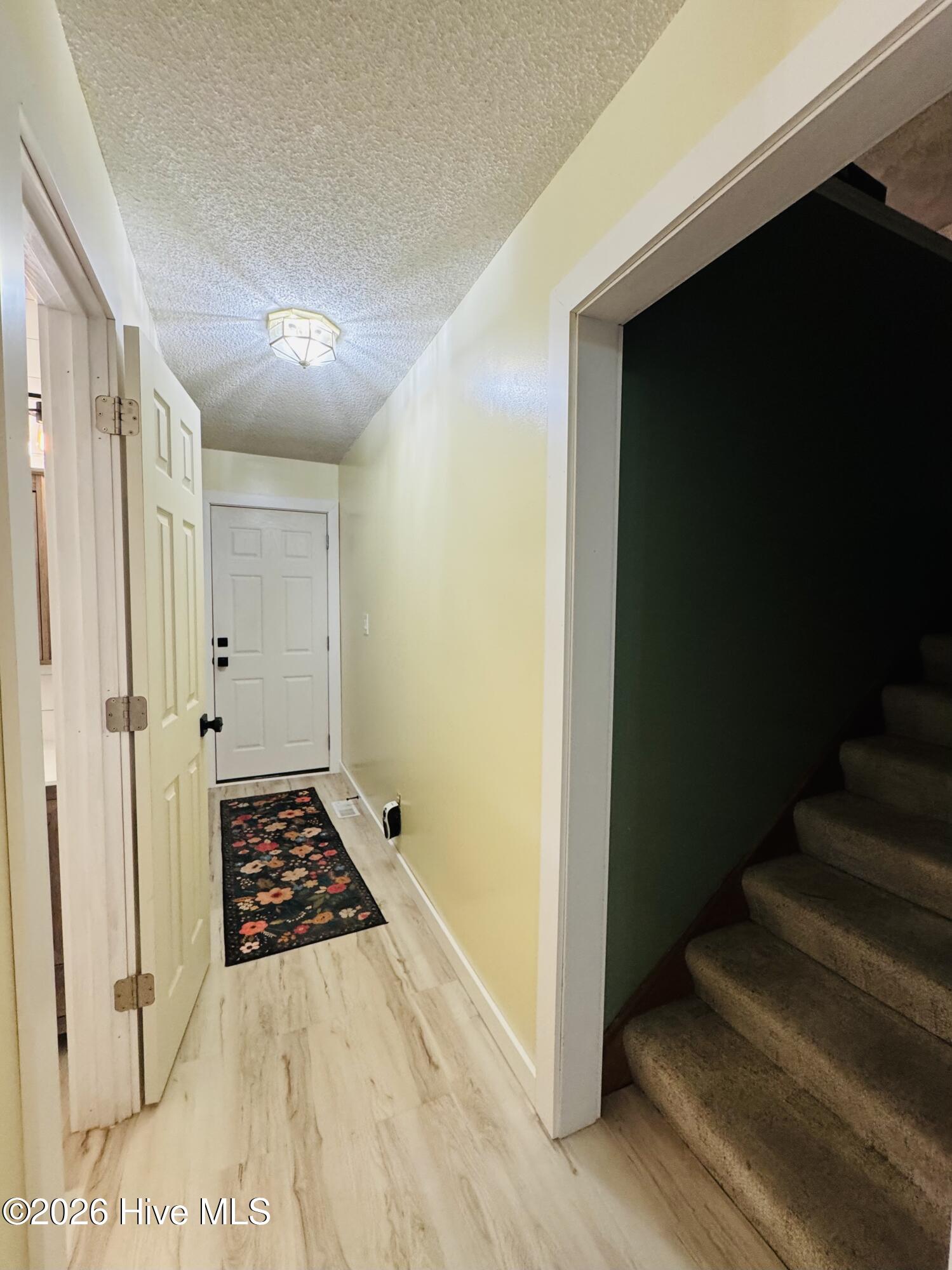 100 E Robin Court Property Photo 11
