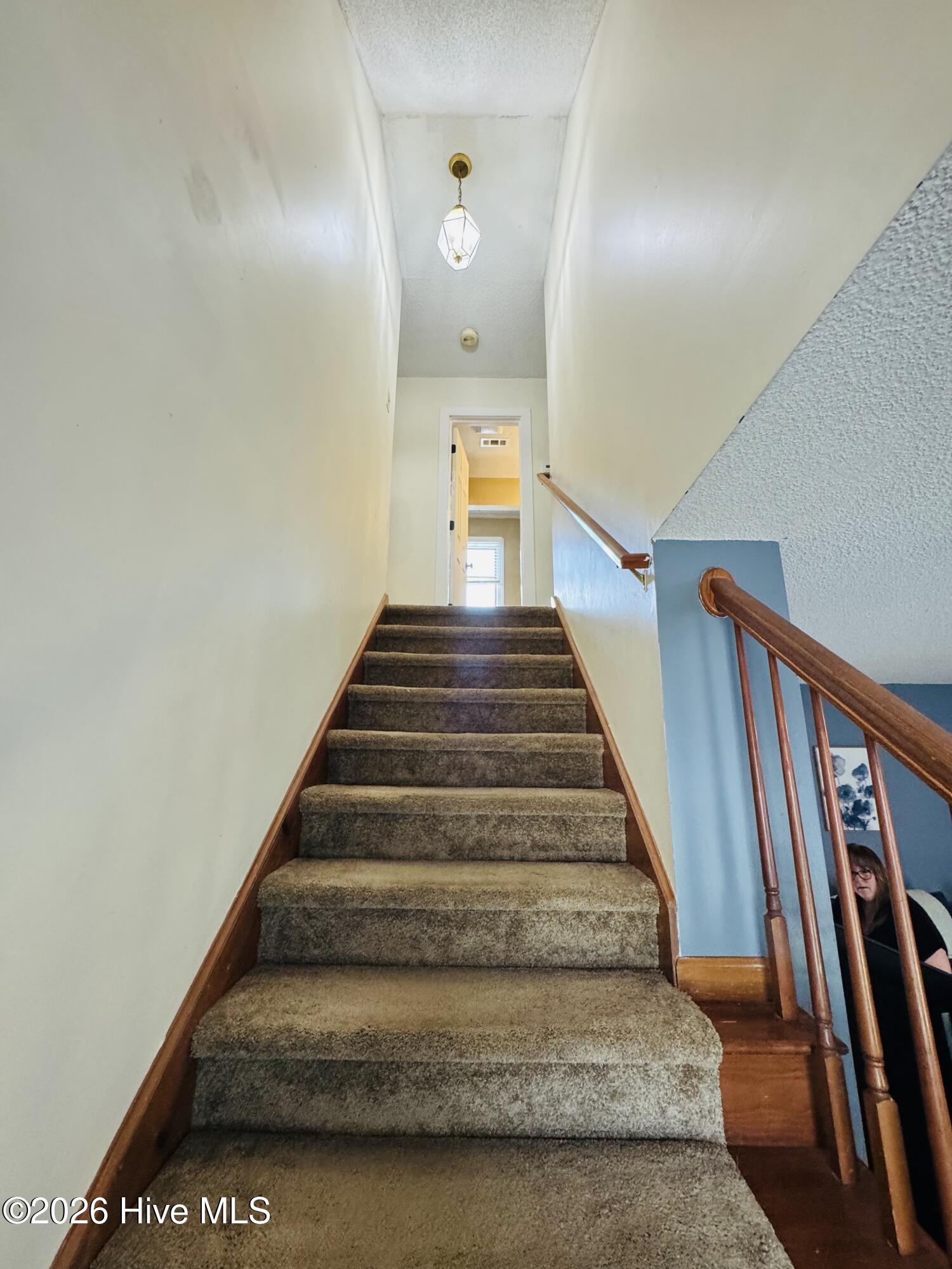 100 E Robin Court Property Photo 20