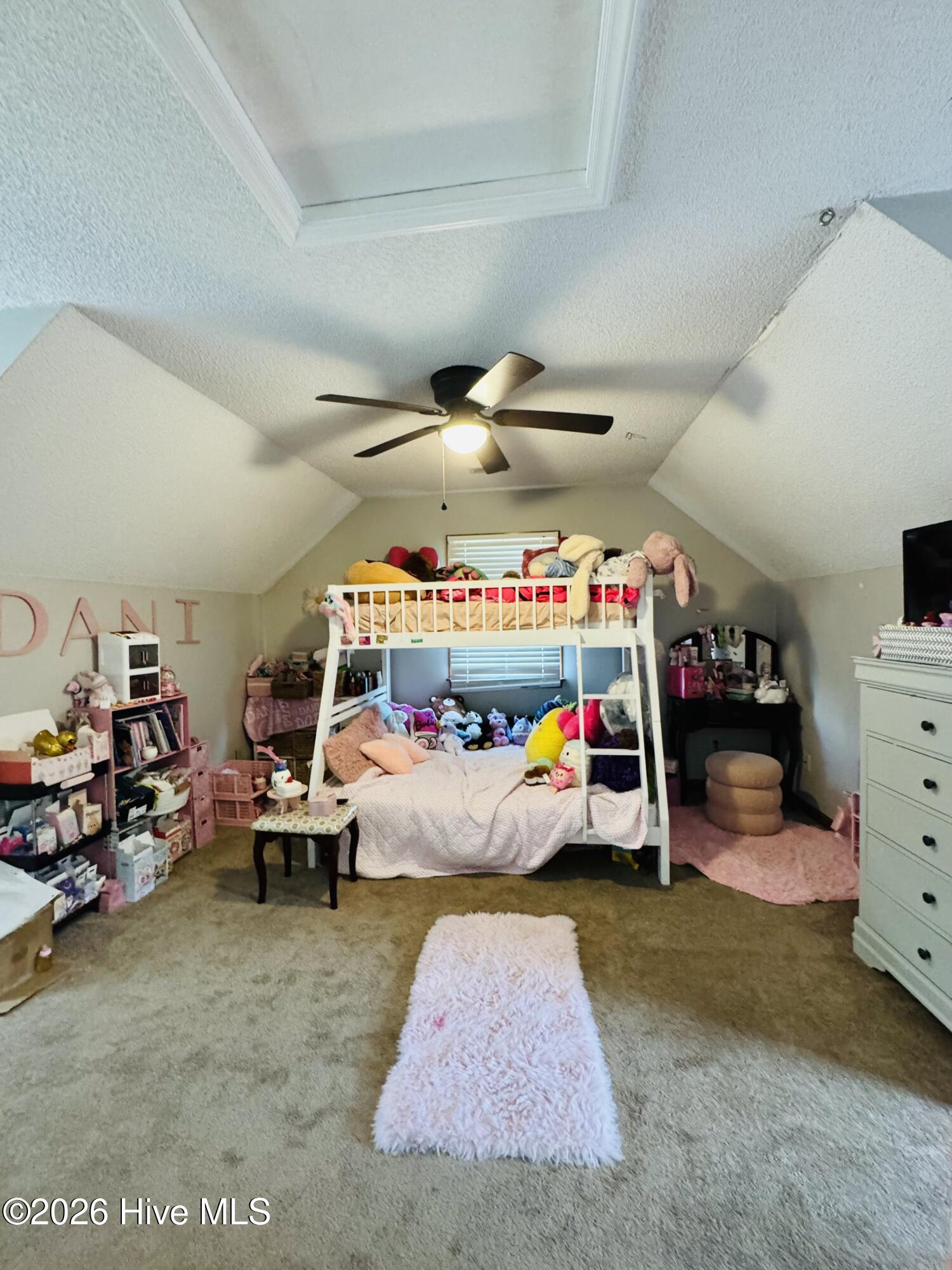 100 E Robin Court Property Photo 21