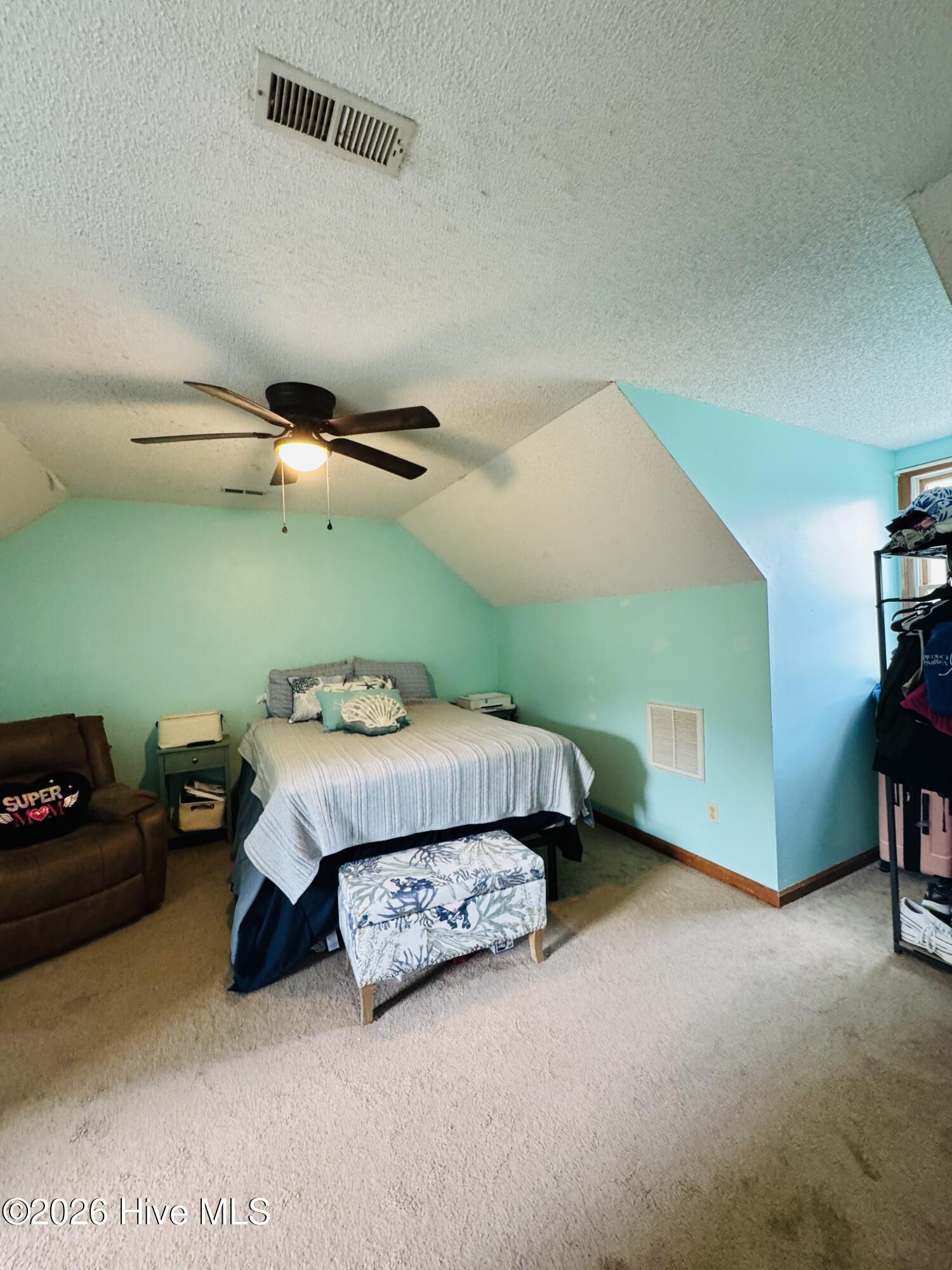 100 E Robin Court Property Photo 25