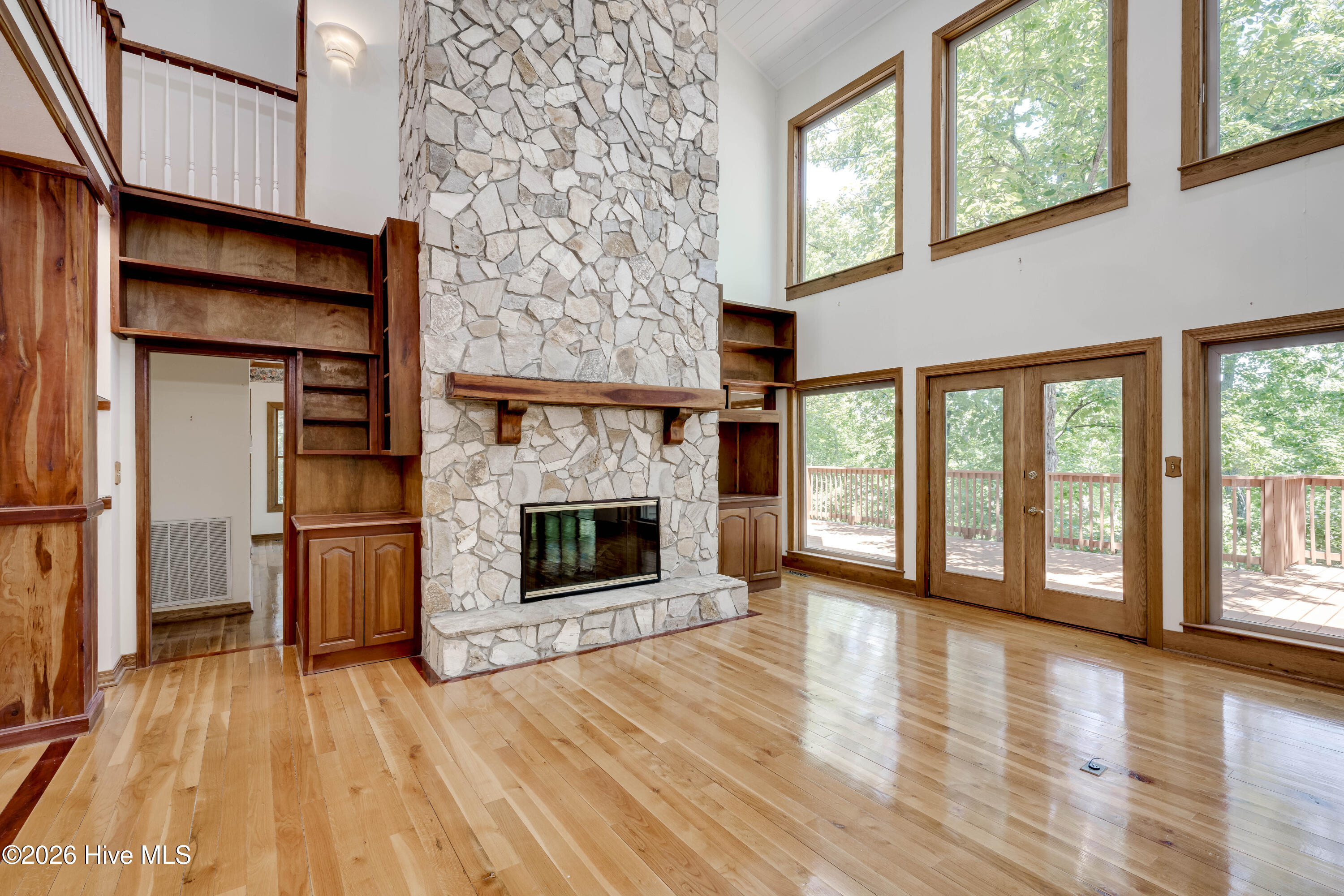 201 Rhett Drive Property Photo 7