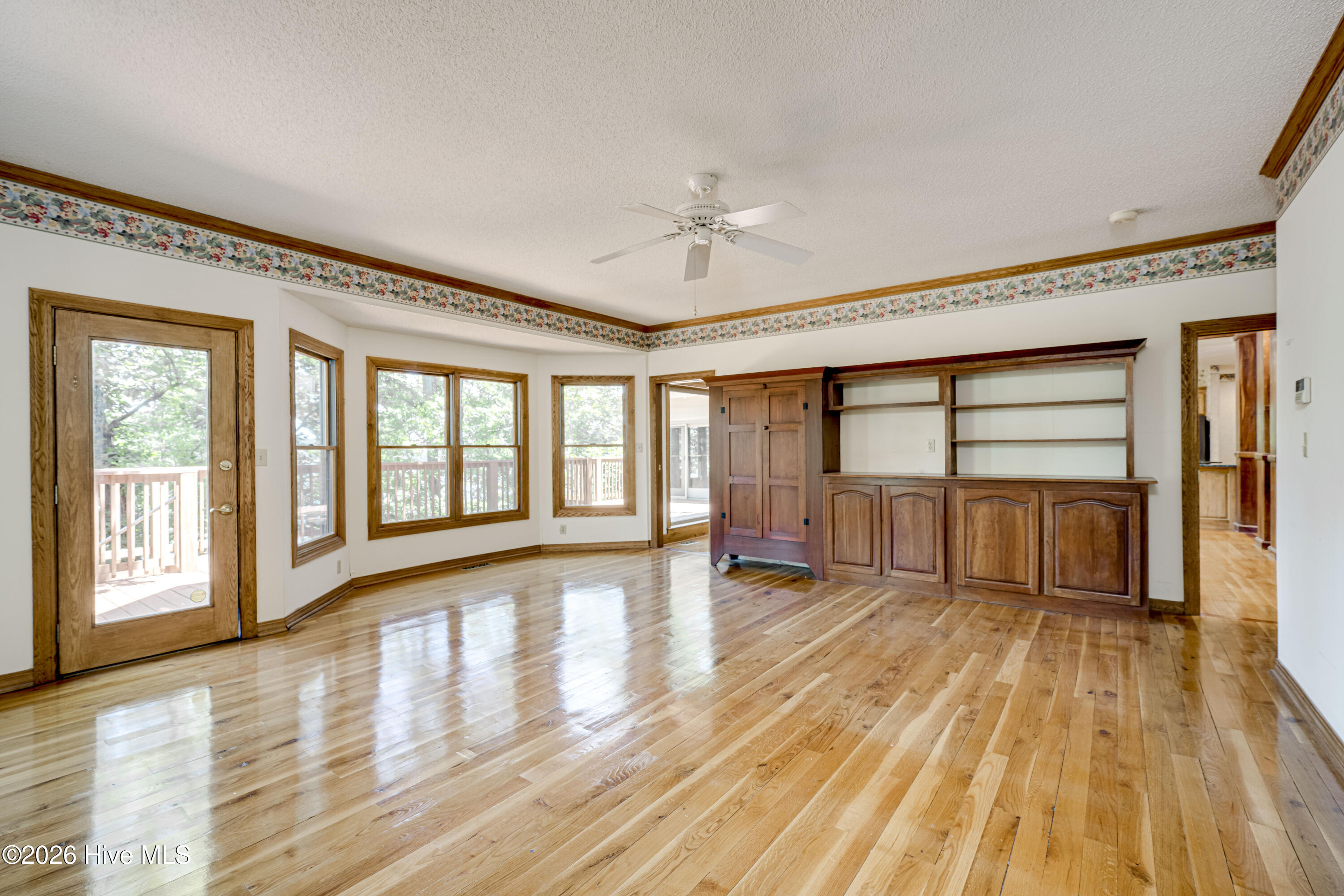 201 Rhett Drive Property Photo 27