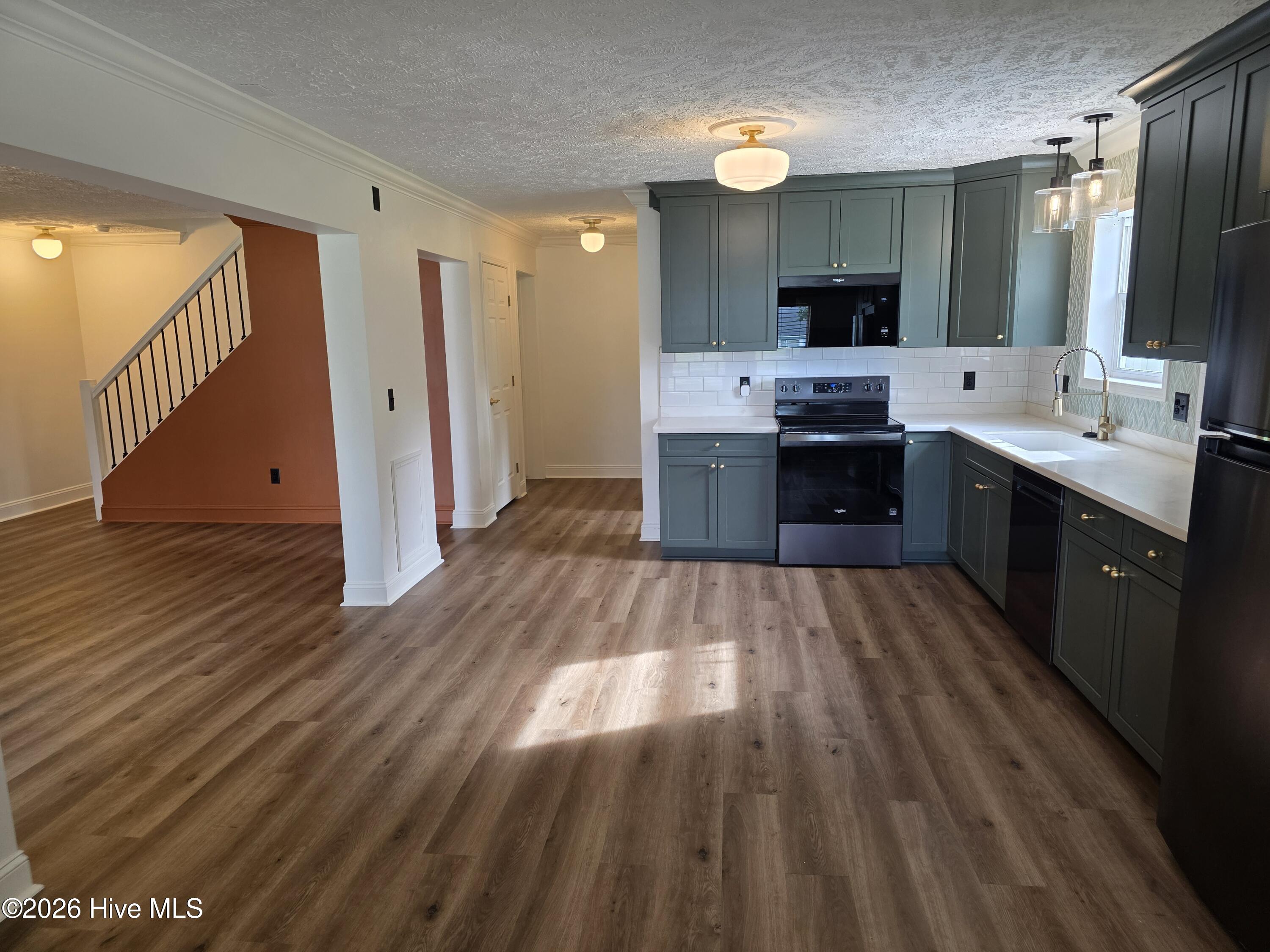 116 Schley Avenue Property Photo 6