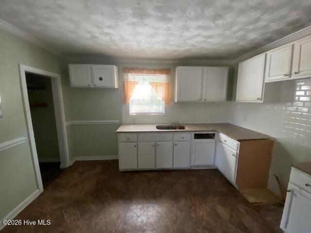 900 Viola Street E Property Photo 9