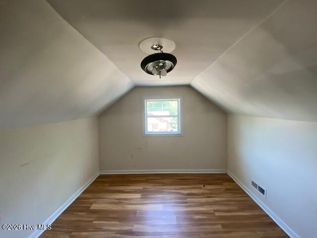 900 Viola Street E Property Photo 22