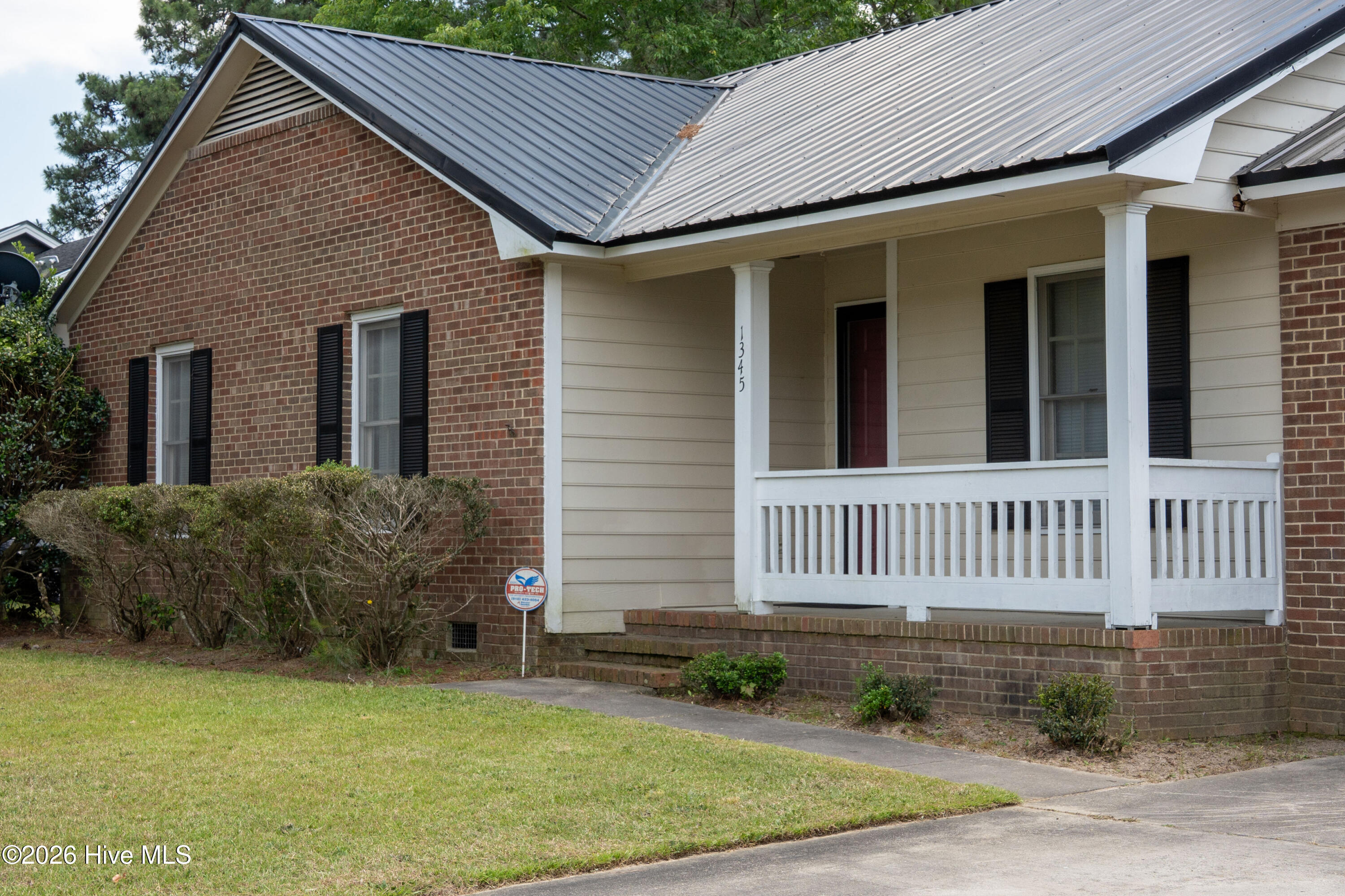 1345 Butterwood Circle Property Photo 14